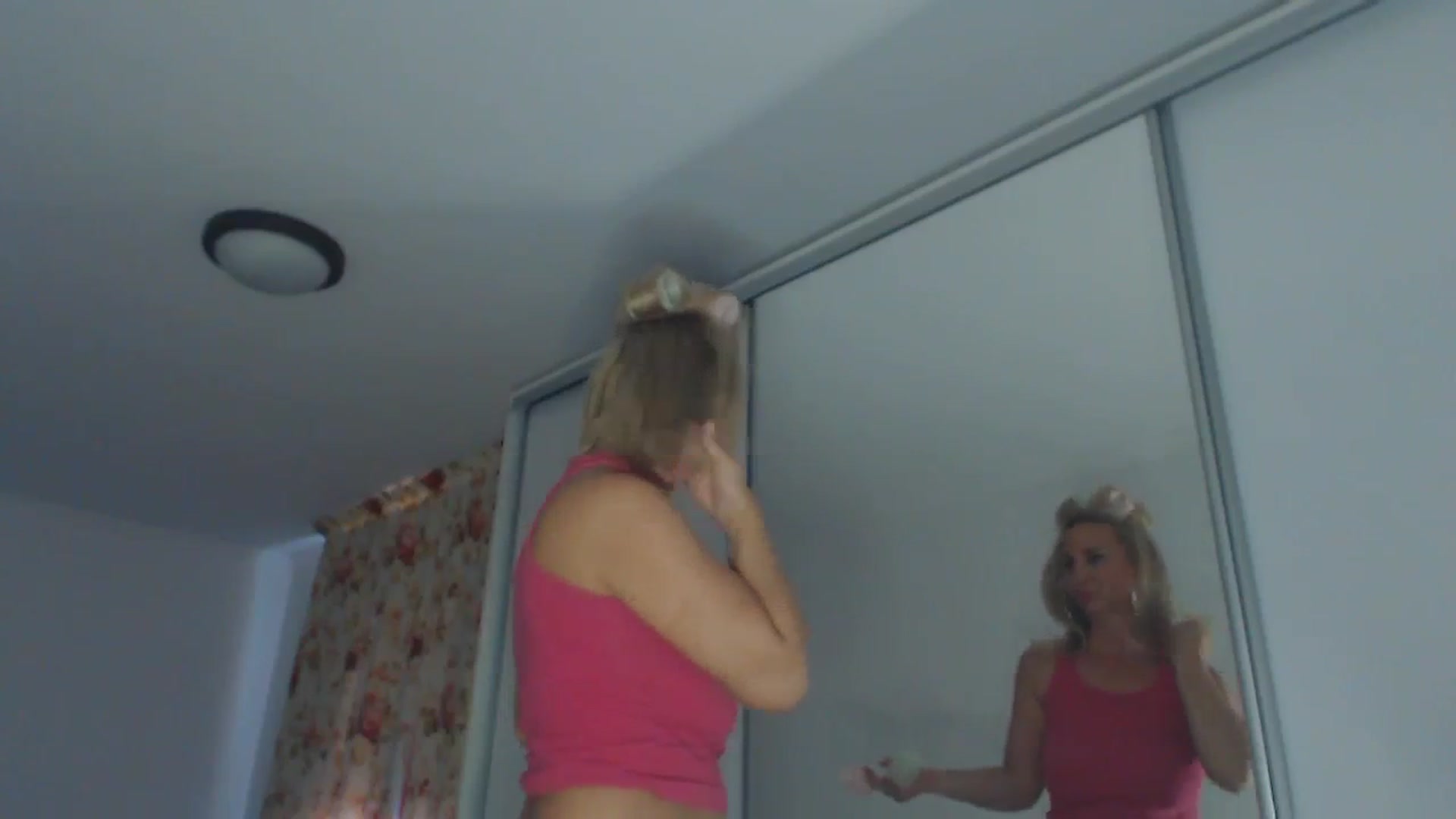 Gallery image thumbnail from Merlyn4u's myfreecams stream on, 06/02/2025, 12:28 image 5 of 20