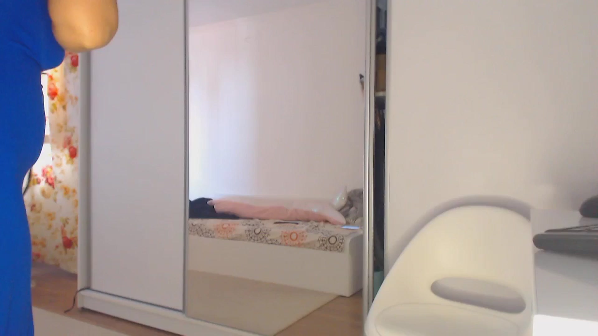Gallery image thumbnail from Merlyn4u's myfreecams stream on, 06/17/2025, 11:57 image 4 of 20