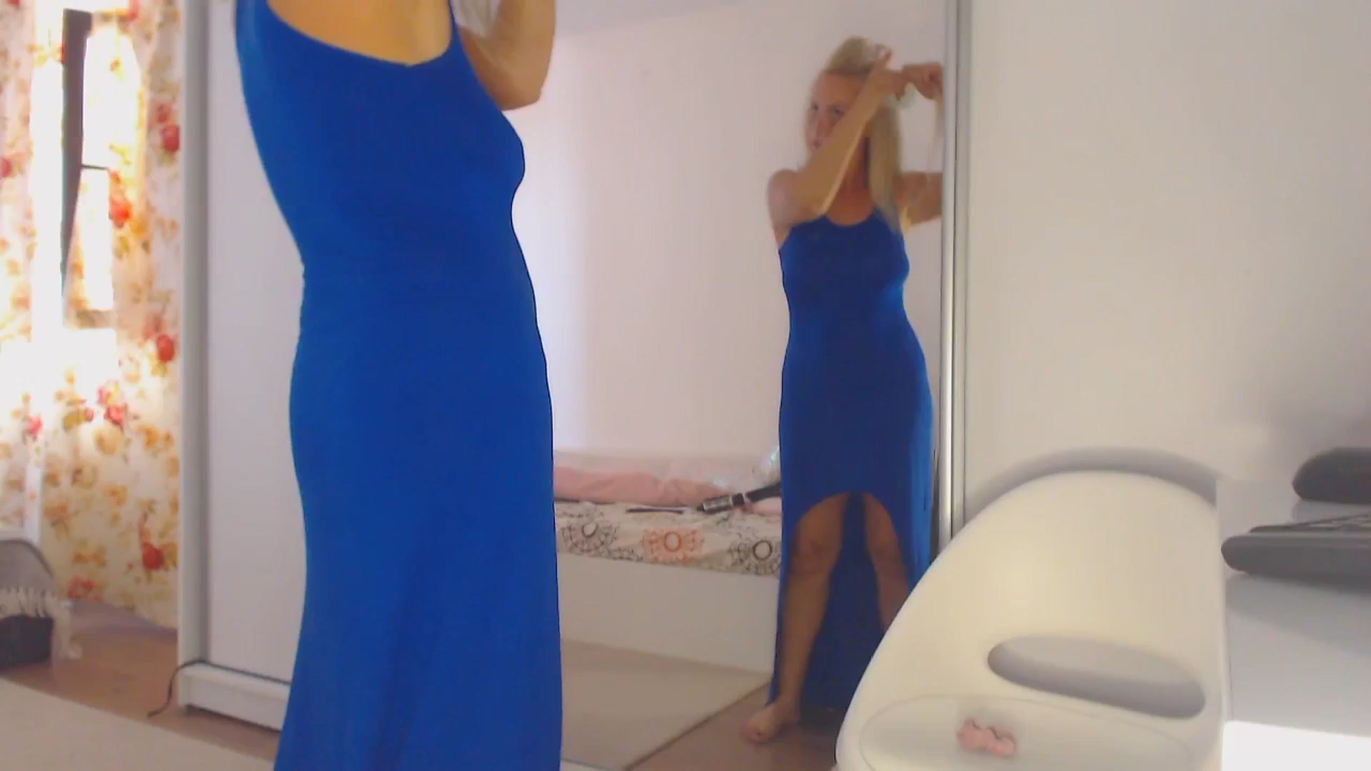 Gallery image thumbnail from Merlyn4u's myfreecams stream on, 06/17/2025, 11:57 image 13 of 20