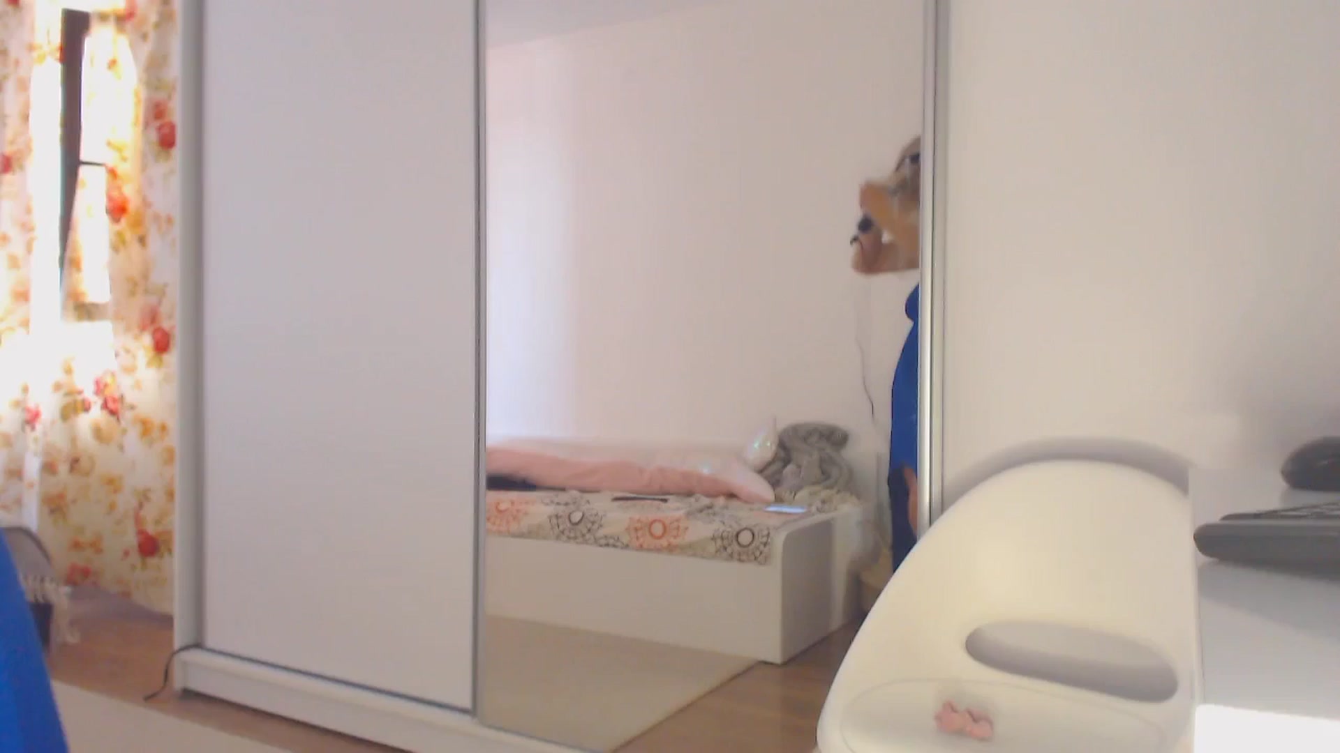 Gallery image thumbnail from Merlyn4u's myfreecams stream on, 06/17/2025, 11:57 image 10 of 20