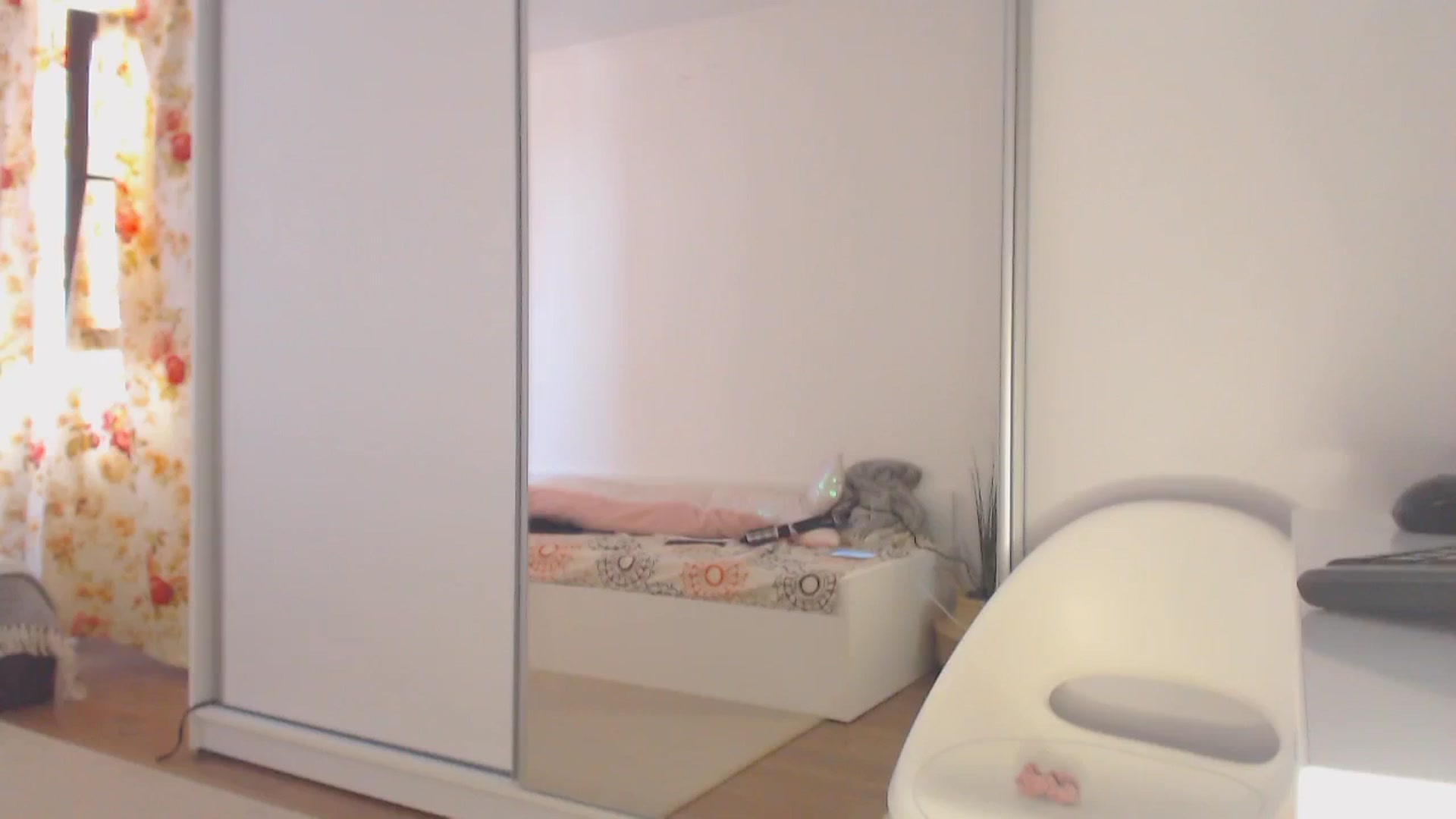 Gallery image thumbnail from Merlyn4u's myfreecams stream on, 06/17/2025, 11:57 image 11 of 20