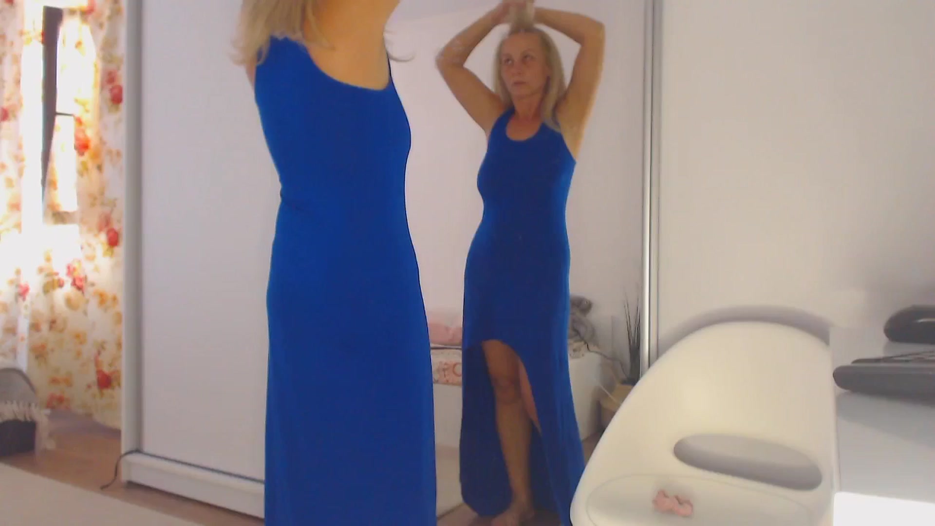 Gallery image thumbnail from Merlyn4u's myfreecams stream on, 06/17/2025, 11:57 image 12 of 20