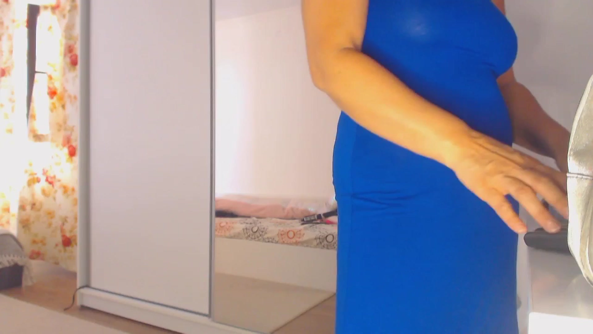 Gallery image thumbnail from Merlyn4u's myfreecams stream on, 06/17/2025, 12:28 image 1 of 20