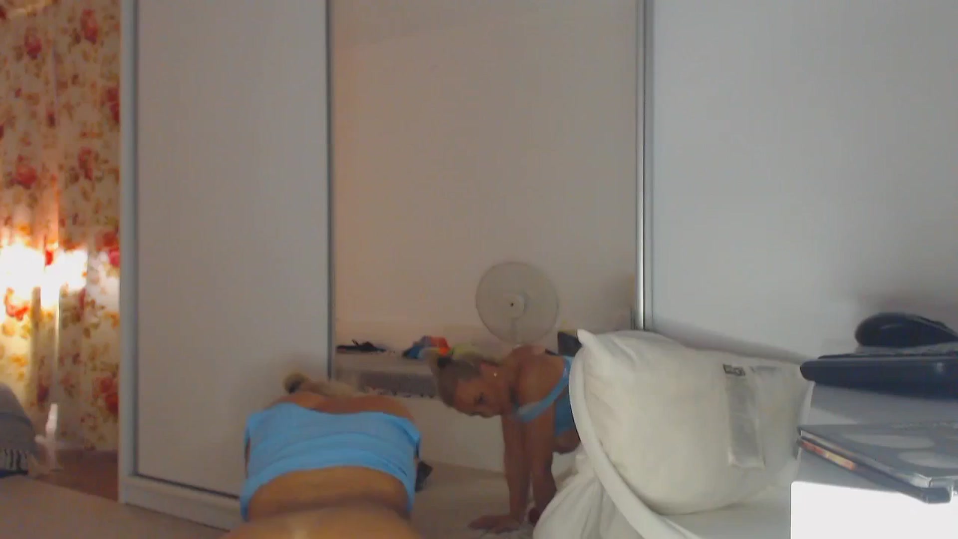 Gallery image thumbnail from Merlyn4u's myfreecams stream on, 07/04/2025, 13:37 image 7 of 20