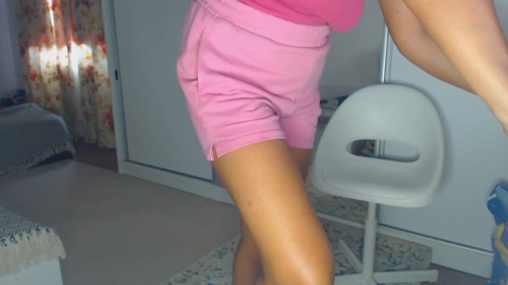 Gallery image thumbnail from Merlyn4u's myfreecams stream on, 08/19/2025, 13:42 image 3 of 20