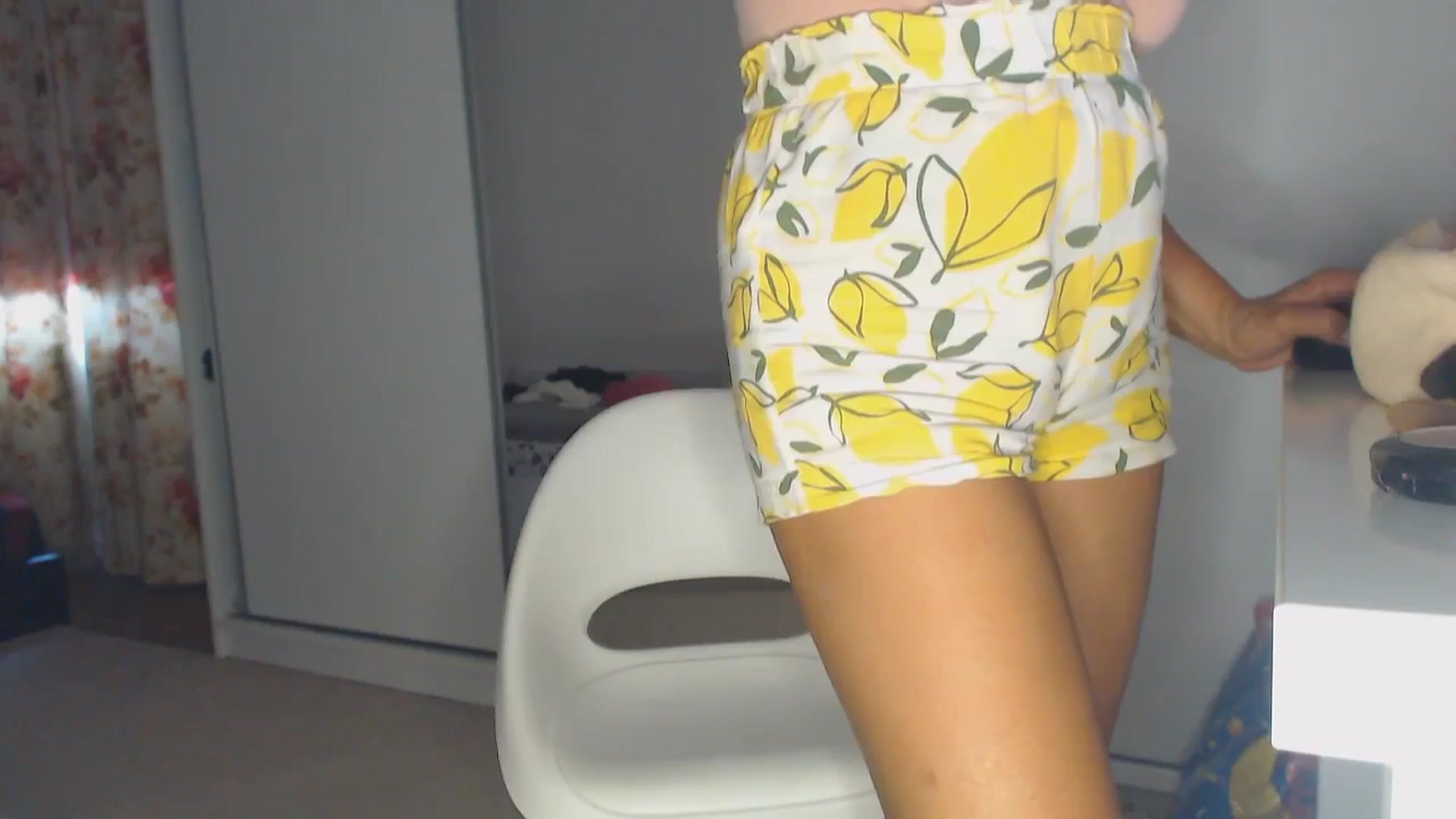 Gallery image thumbnail from Merlyn4u's myfreecams stream on, 09/02/2025, 12:17 image 8 of 20