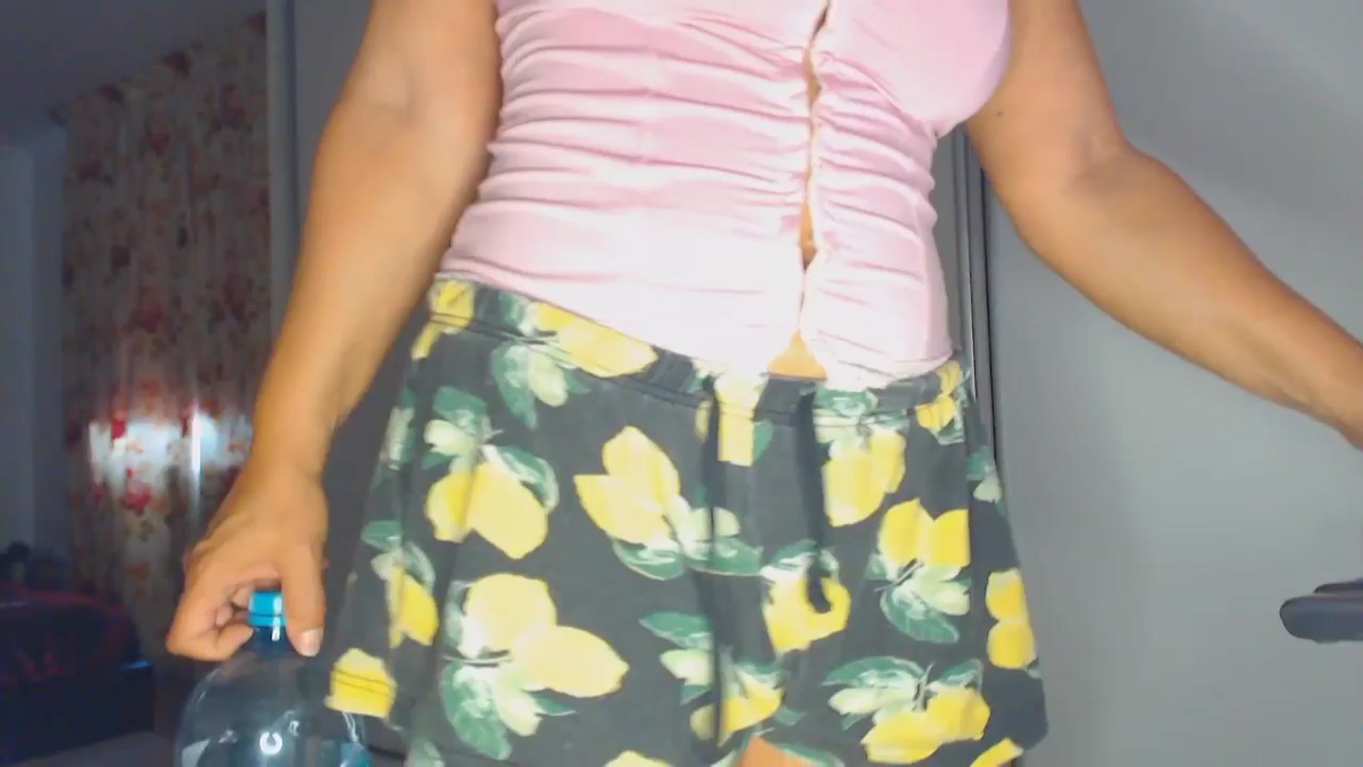 Gallery image thumbnail from Merlyn4u's myfreecams stream on, 09/05/2025, 13:27 image 18 of 20