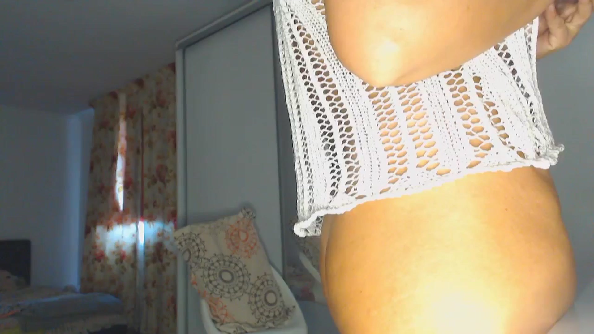 Gallery image thumbnail from Merlyn4u's myfreecams stream on, 09/16/2025, 12:08 image 17 of 20
