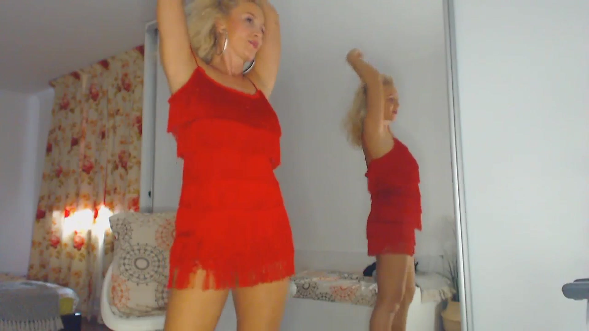 Gallery image thumbnail from Merlyn4u's myfreecams stream on, 09/17/2025, 10:56 image 18 of 20