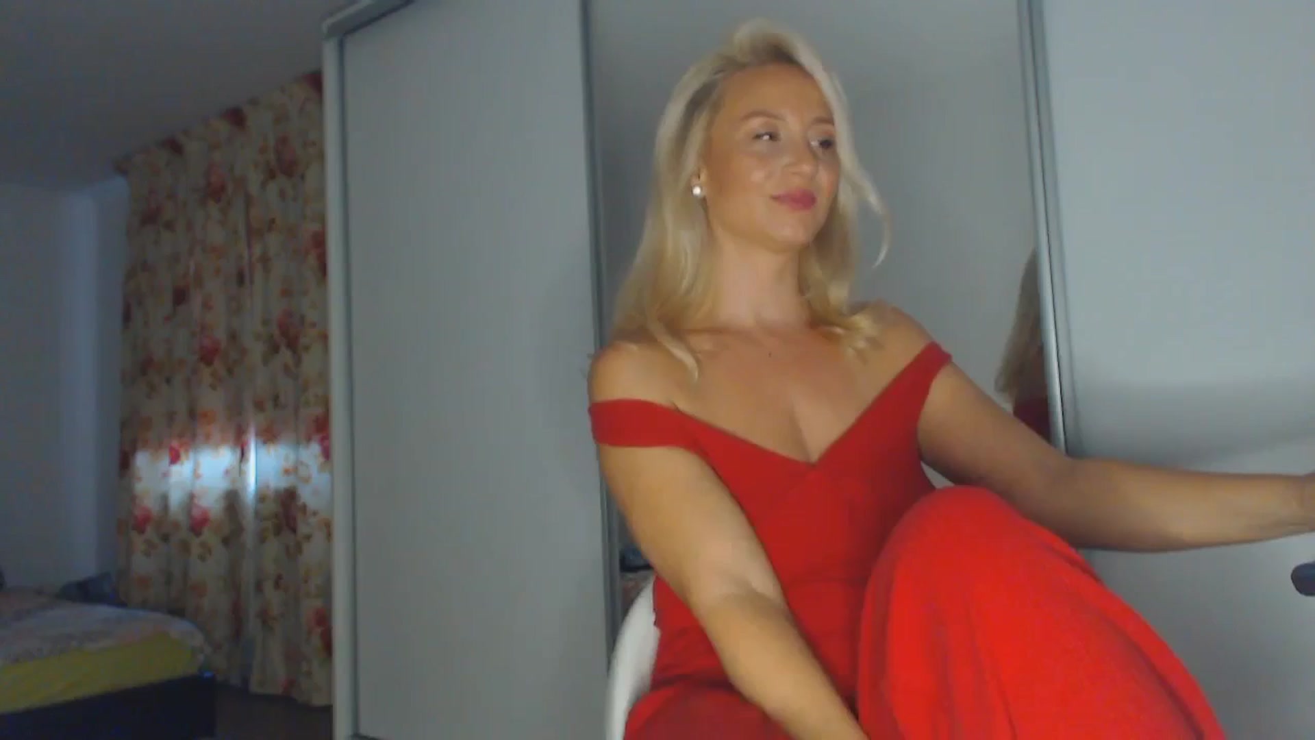Gallery image thumbnail from Merlyn4u's myfreecams stream on, 09/21/2025, 10:37 image 12 of 20
