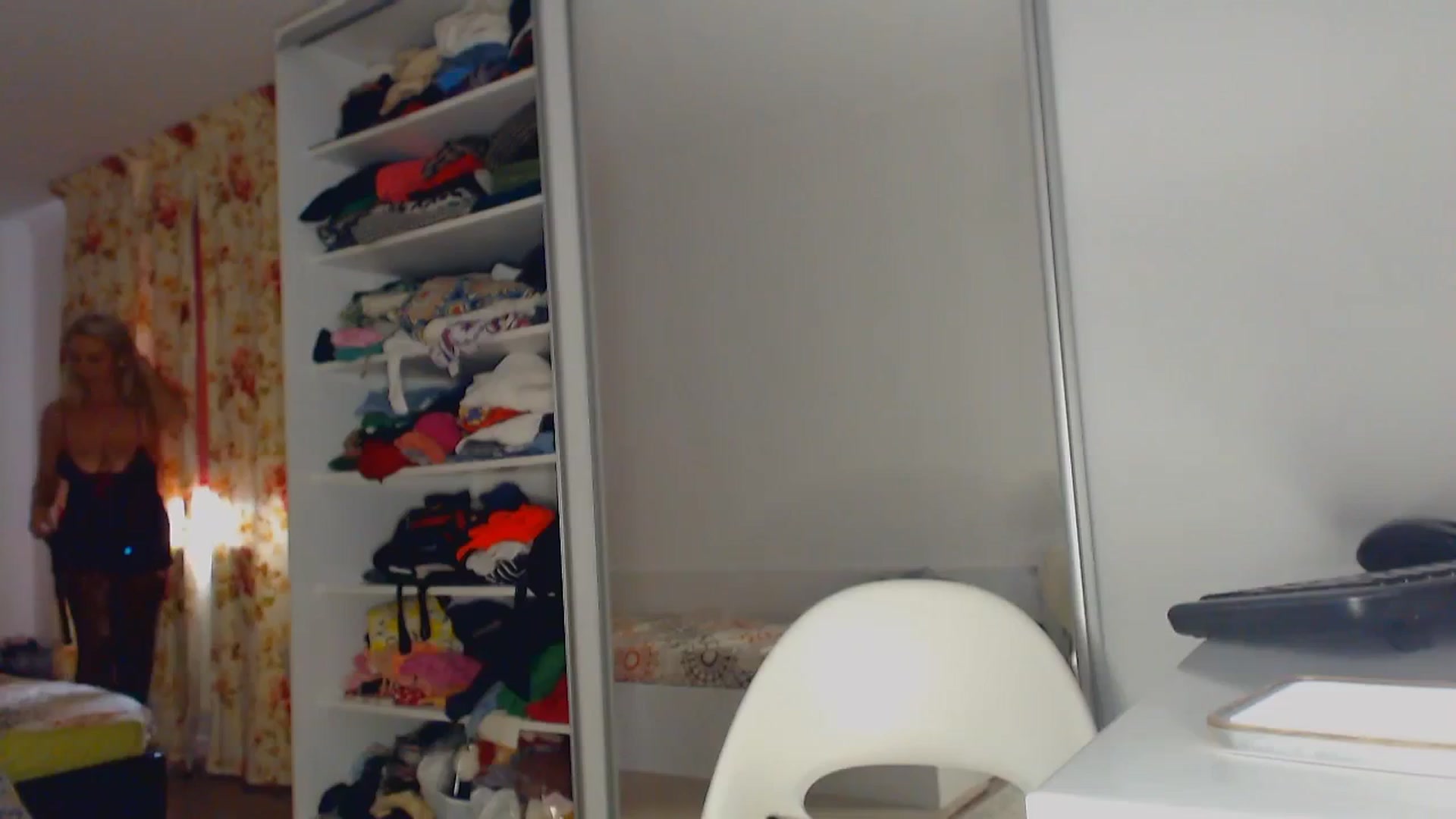 Gallery image thumbnail from Merlyn4u's myfreecams stream on, 09/25/2025, 12:18 image 6 of 20