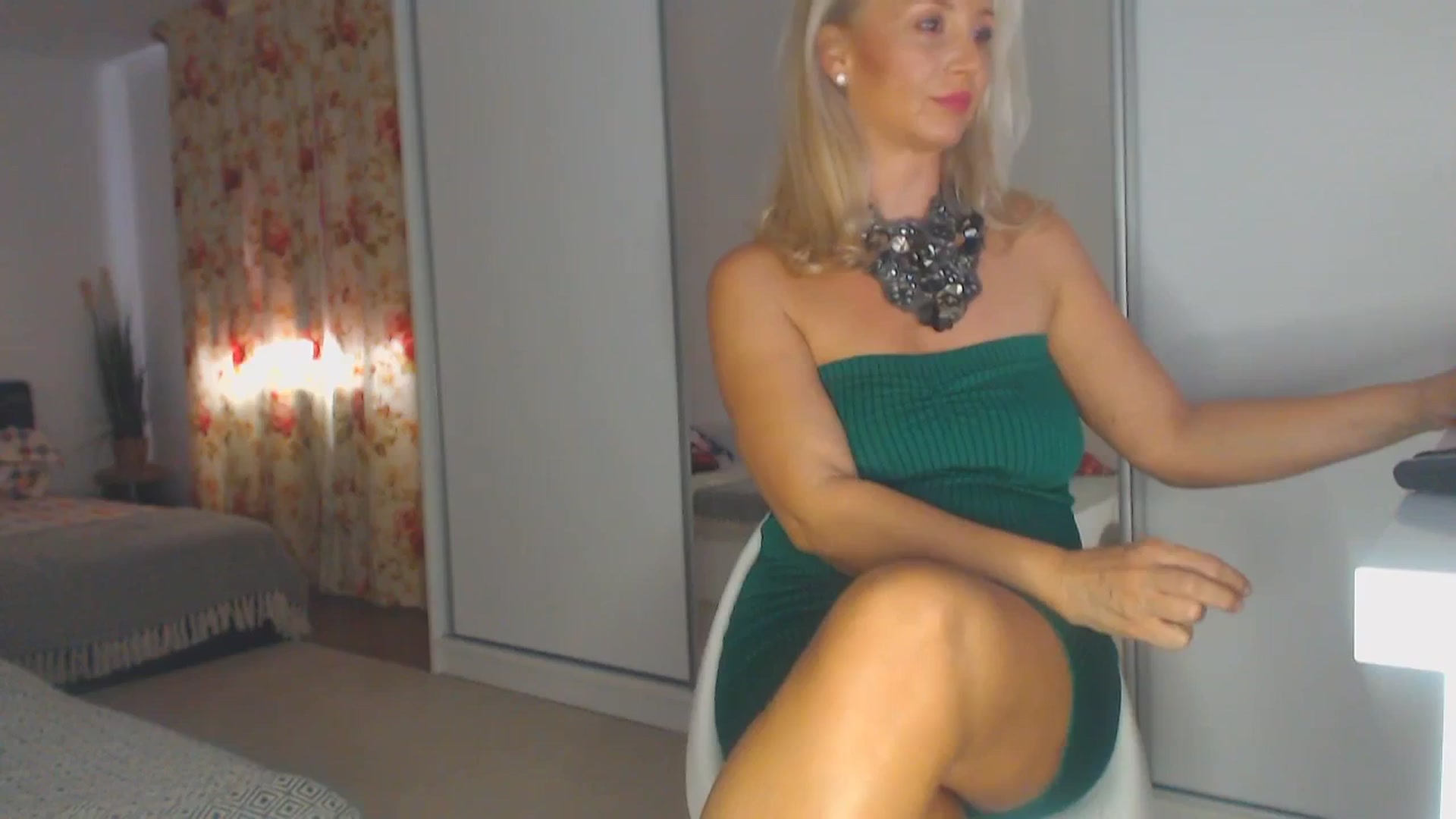 Gallery image thumbnail from Merlyn4u's myfreecams stream on, 09/26/2025, 11:27 image 2 of 20