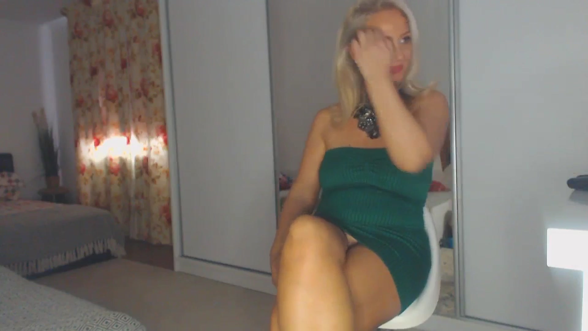 Gallery image thumbnail from Merlyn4u's myfreecams stream on, 09/26/2025, 11:58 image 4 of 20