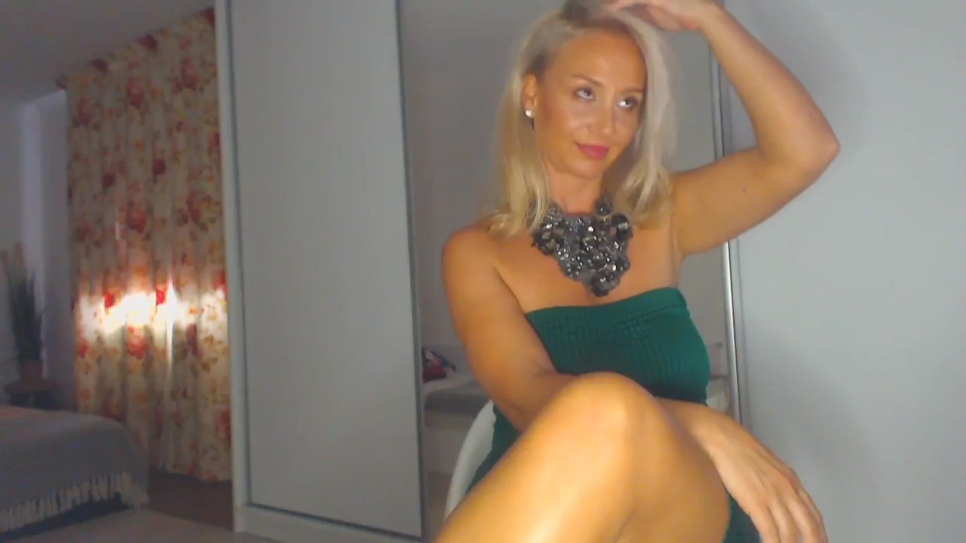 Gallery image thumbnail from Merlyn4u's myfreecams stream on, 09/26/2025, 13:07 image 7 of 20