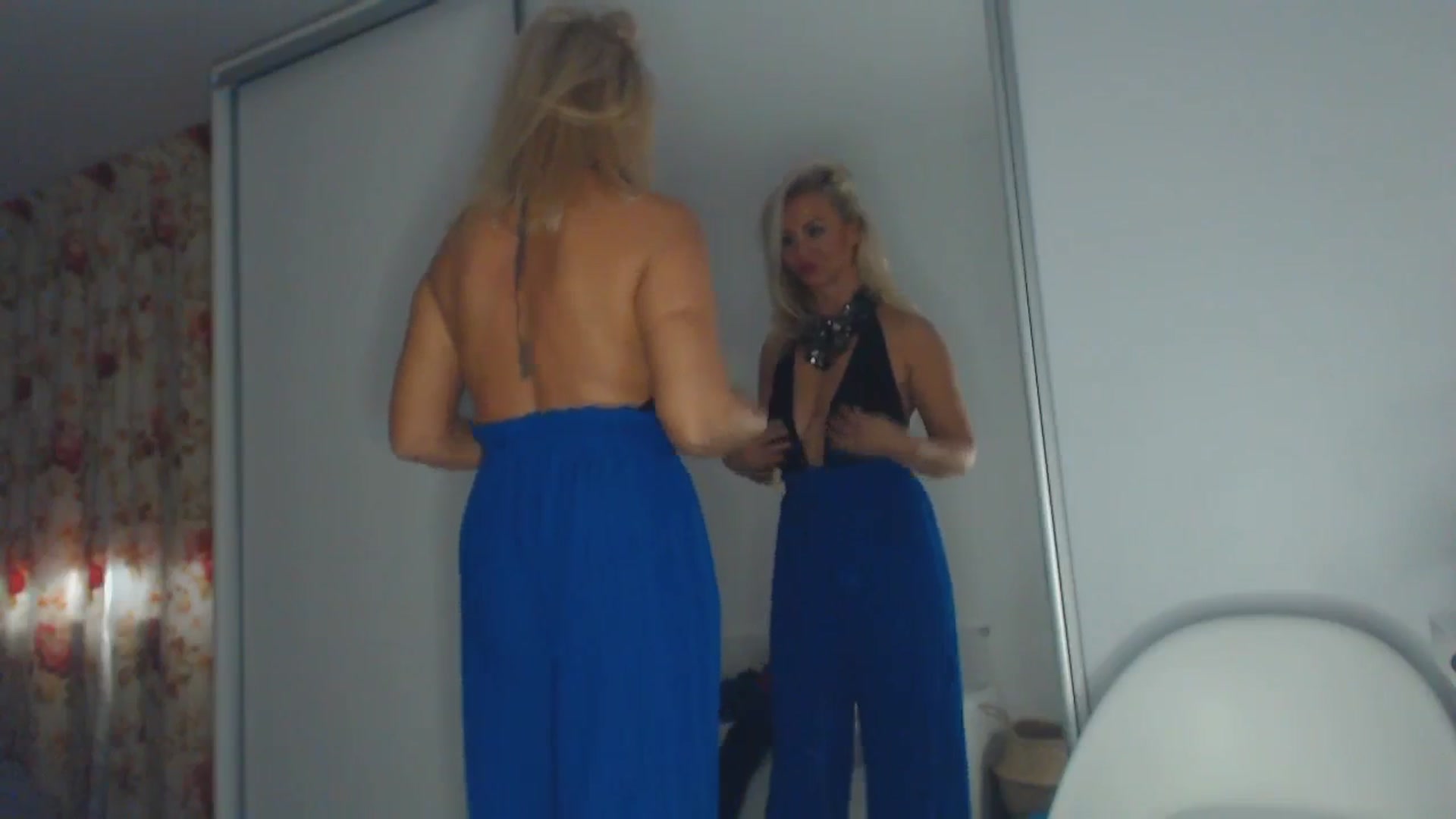 Gallery image thumbnail from Merlyn4u's myfreecams stream on, 10/02/2025, 11:18 image 14 of 20