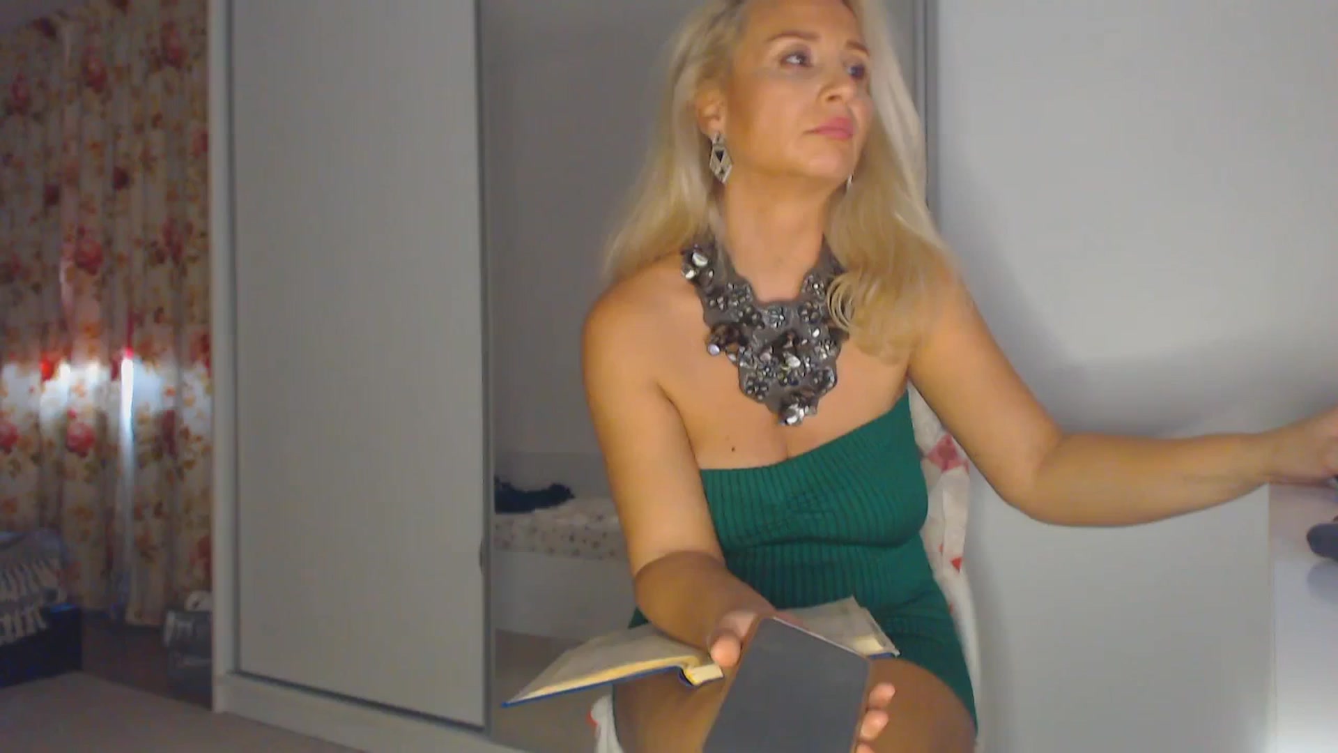 Gallery image thumbnail from Merlyn4u's myfreecams stream on, 10/11/2025, 12:24 image 8 of 20
