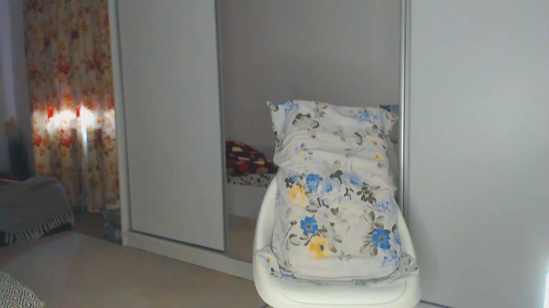 Gallery image thumbnail from Merlyn4u's myfreecams stream on, 10/14/2025, 10:56 image 5 of 20
