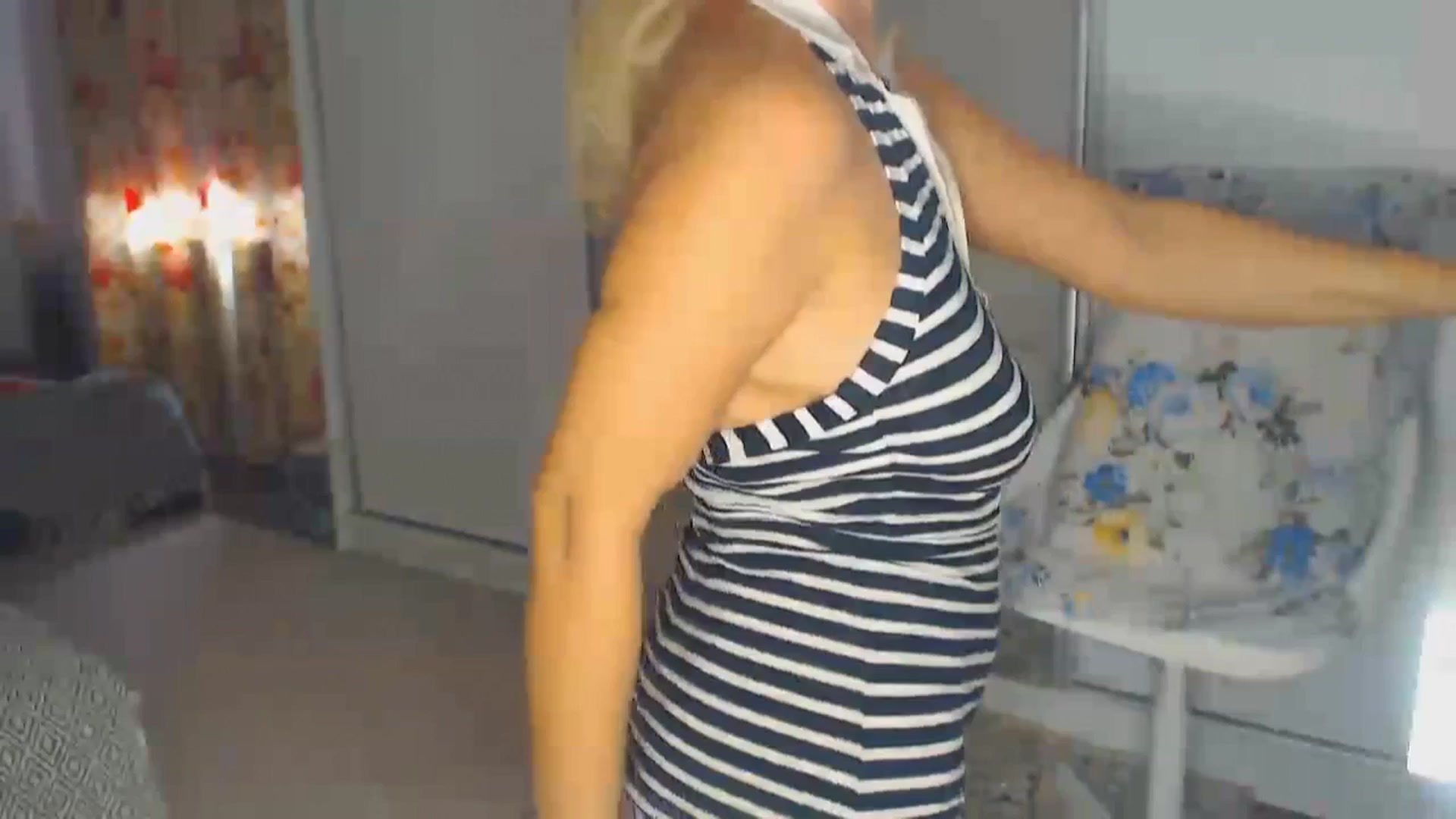 Gallery image thumbnail from Merlyn4u's myfreecams stream on, 10/14/2025, 11:44 image 11 of 20