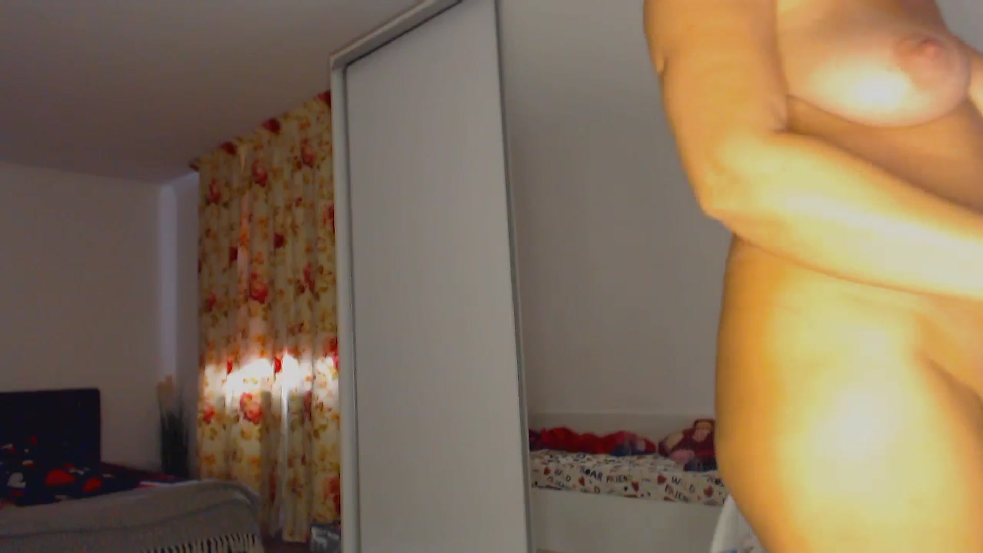 Gallery image thumbnail from Merlyn4u's myfreecams stream on, 10/19/2025, 11:35 image 20 of 20