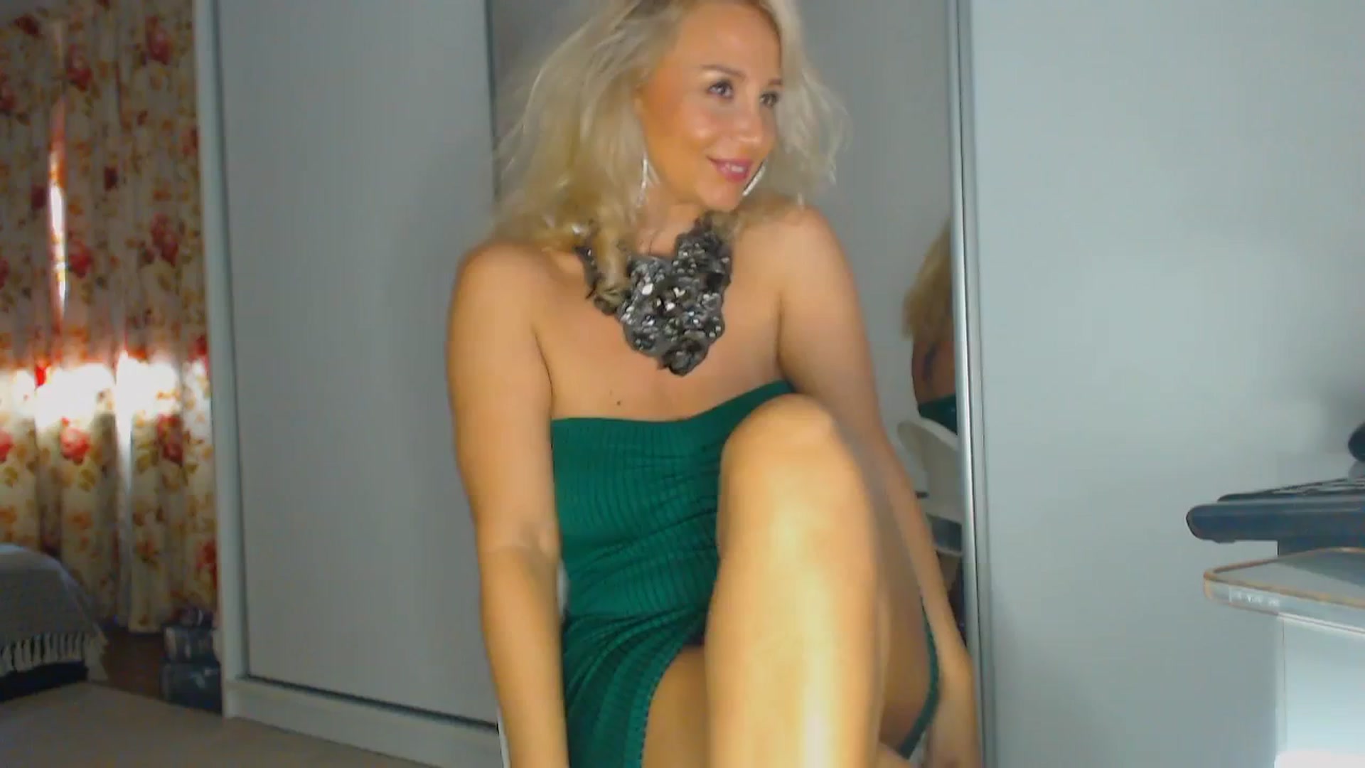 Gallery image thumbnail from Merlyn4u's myfreecams stream on, 10/24/2025, 12:02 image 9 of 20