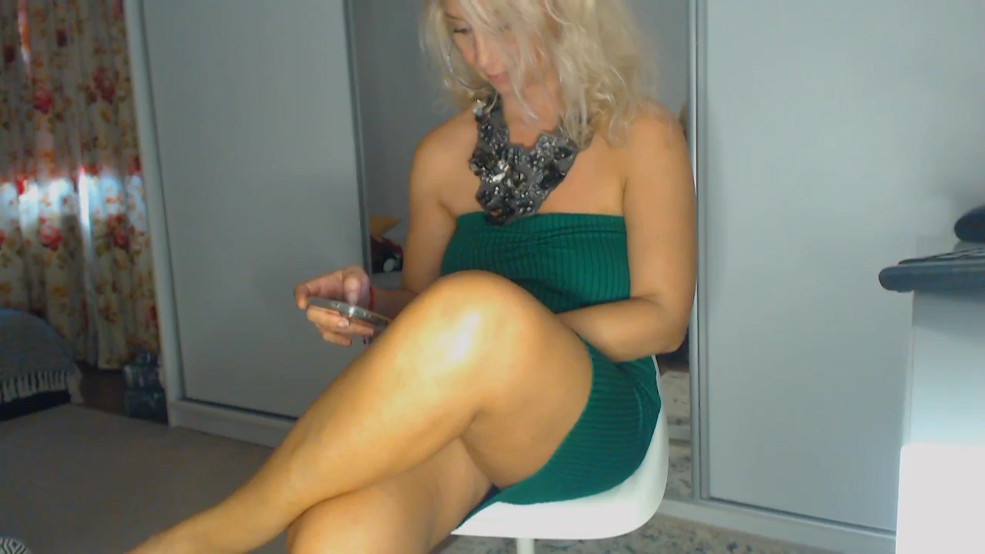 Gallery image thumbnail from Merlyn4u's myfreecams stream on, 10/24/2025, 12:49 image 8 of 20