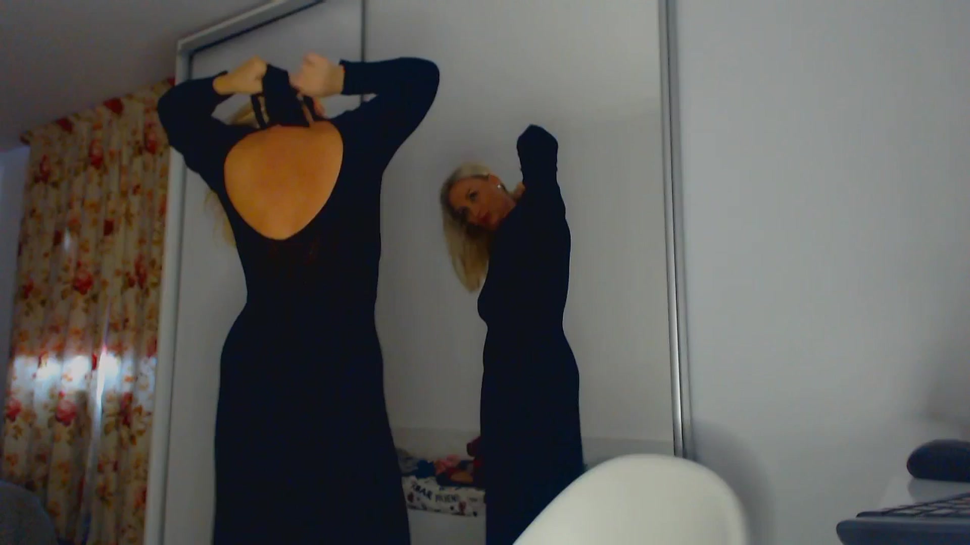 Gallery image thumbnail from Merlyn4u's myfreecams stream on, 11/01/2025, 12:18 image 1 of 20