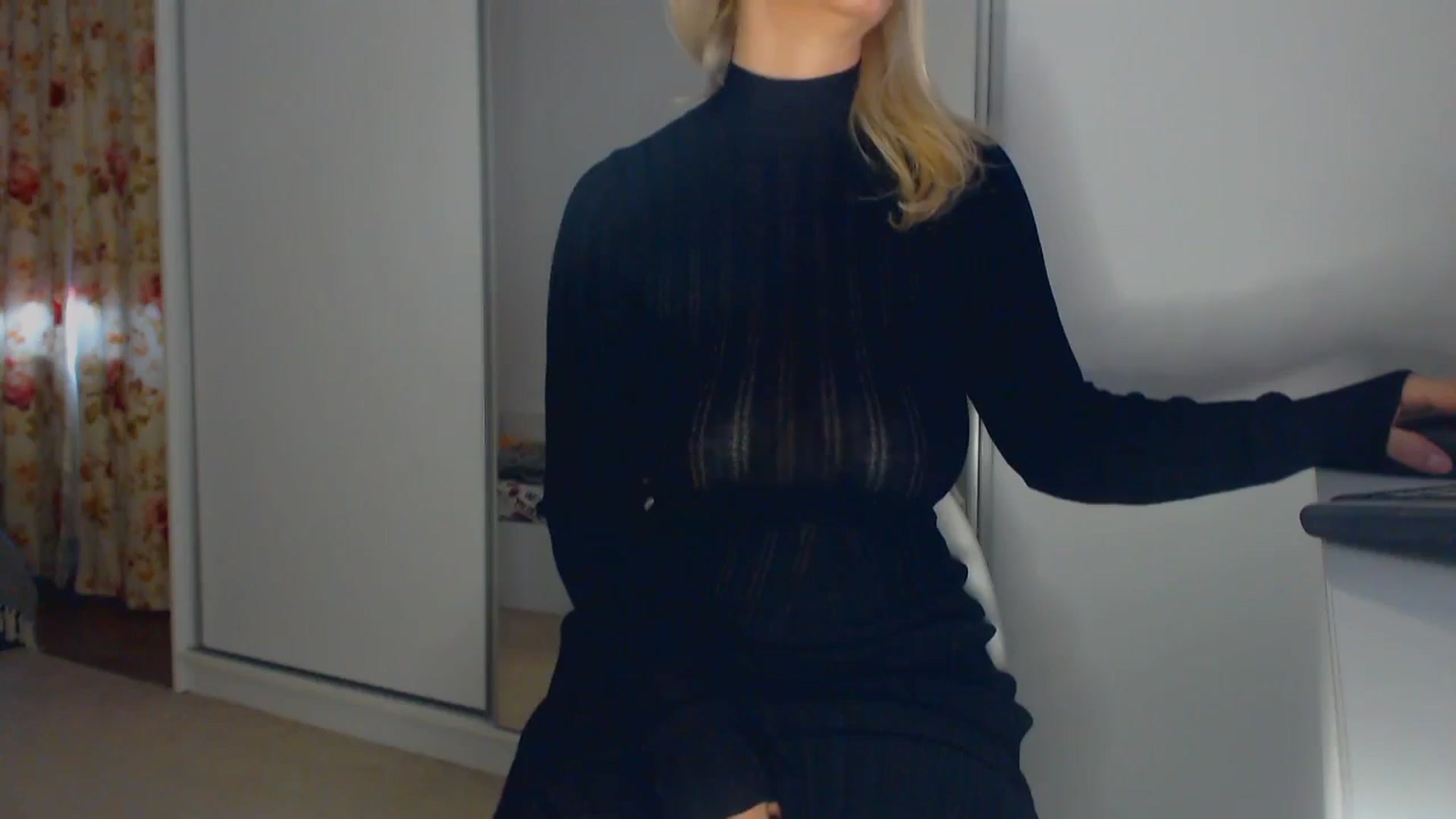 Gallery image thumbnail from Merlyn4u's myfreecams stream on, 11/01/2025, 14:04 image 1 of 20