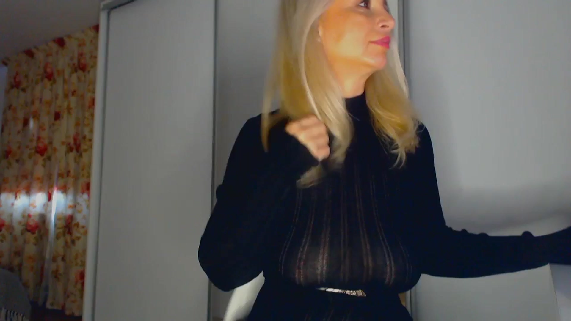 Gallery image thumbnail from Merlyn4u's myfreecams stream on, 11/01/2025, 14:04 image 14 of 20
