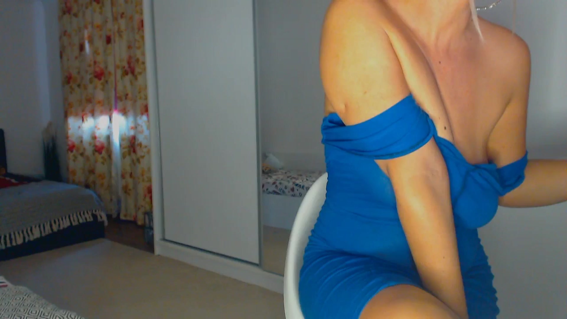 Gallery image thumbnail from Merlyn4u's myfreecams stream on, 11/03/2025, 12:41 image 4 of 20