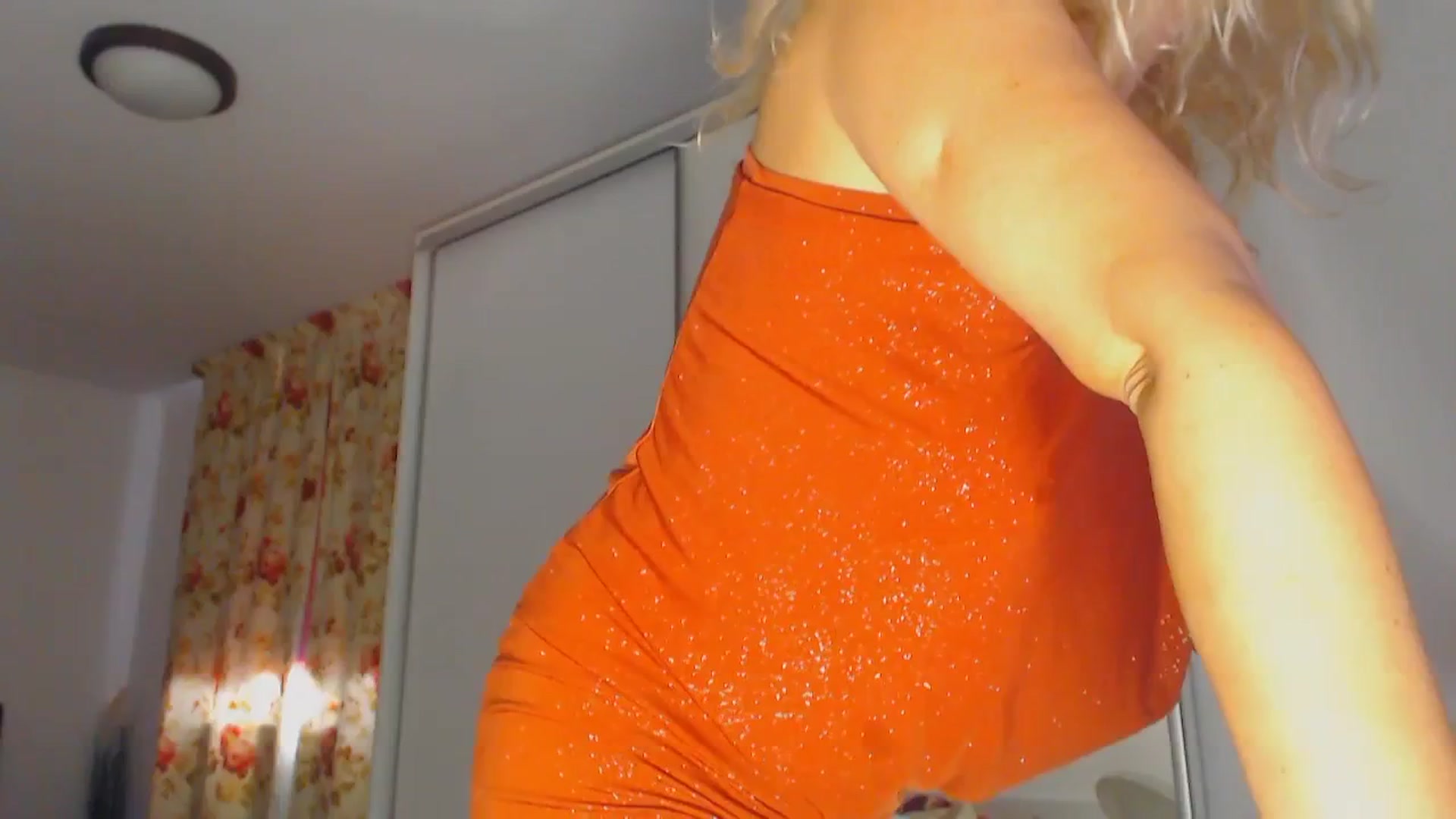 Gallery image thumbnail from Merlyn4u's myfreecams stream on, 11/06/2025, 12:36 image 7 of 20
