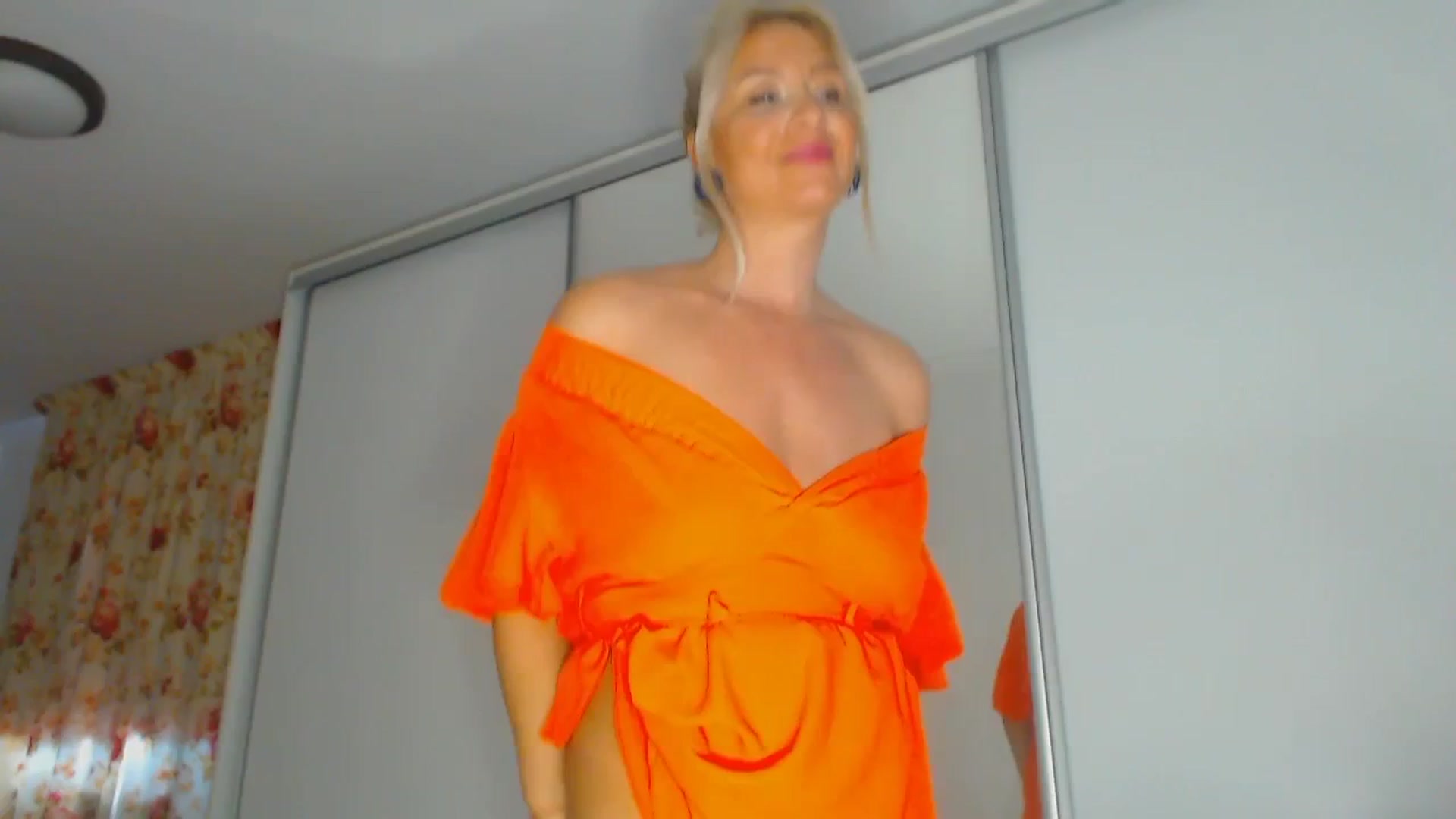 Gallery image thumbnail from Merlyn4u's myfreecams stream on, 11/22/2025, 12:44 image 6 of 20