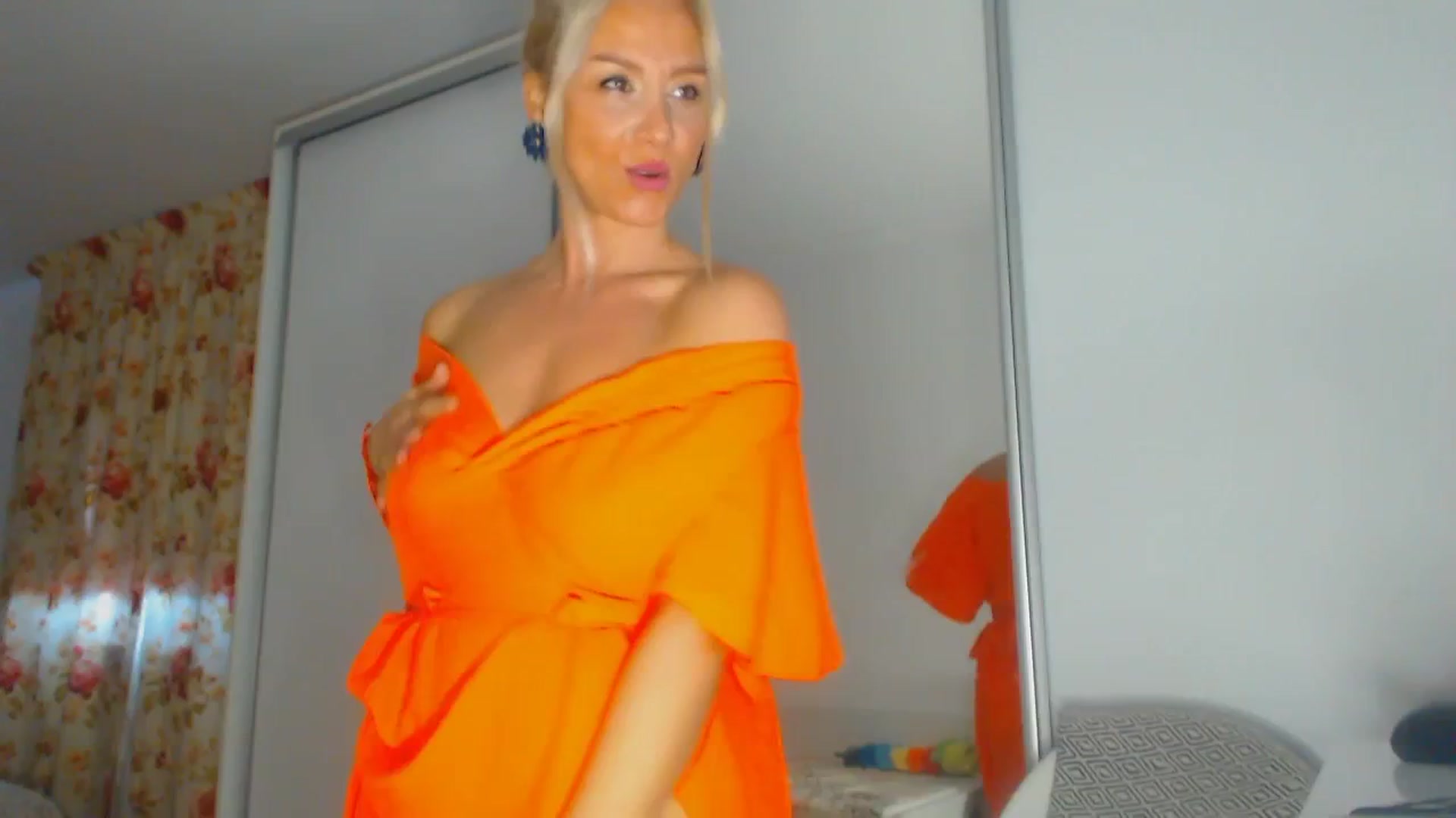 Gallery image thumbnail from Merlyn4u's myfreecams stream on, 11/22/2025, 12:44 image 3 of 20