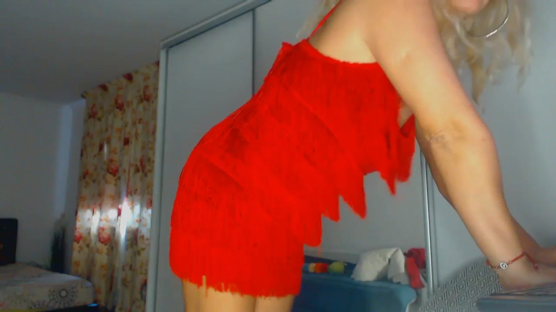 Gallery image thumbnail from Merlyn4u's myfreecams stream on, 12/04/2025, 12:28 image 1 of 20