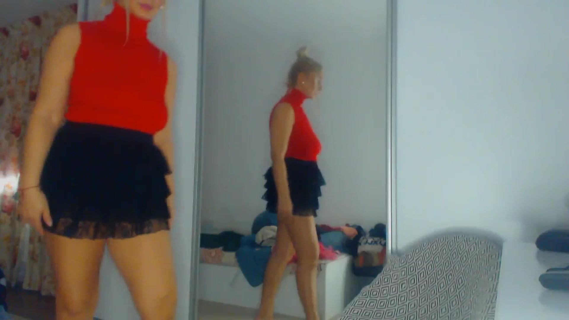 Gallery image thumbnail from Merlyn4u's myfreecams stream on, 12/11/2025, 13:25 image 15 of 20