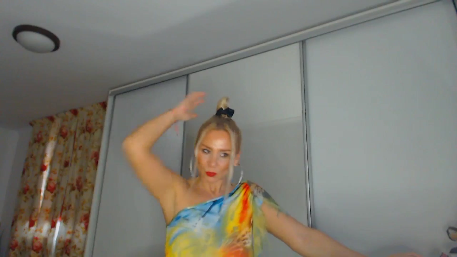 Gallery image thumbnail from Merlyn4u's myfreecams stream on, 01/04/2026, 14:58 image 9 of 20