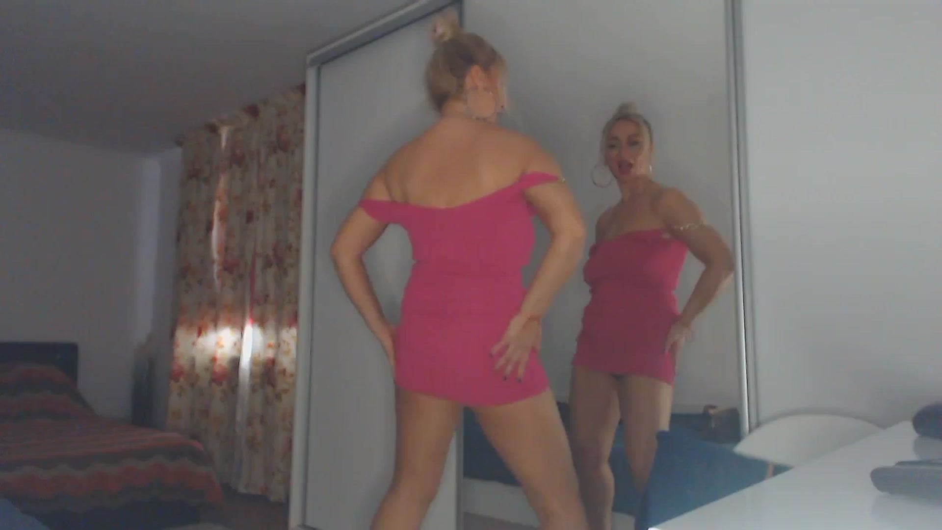 Gallery image thumbnail from Merlyn4u's myfreecams stream on, 01/11/2026, 14:28 image 3 of 20