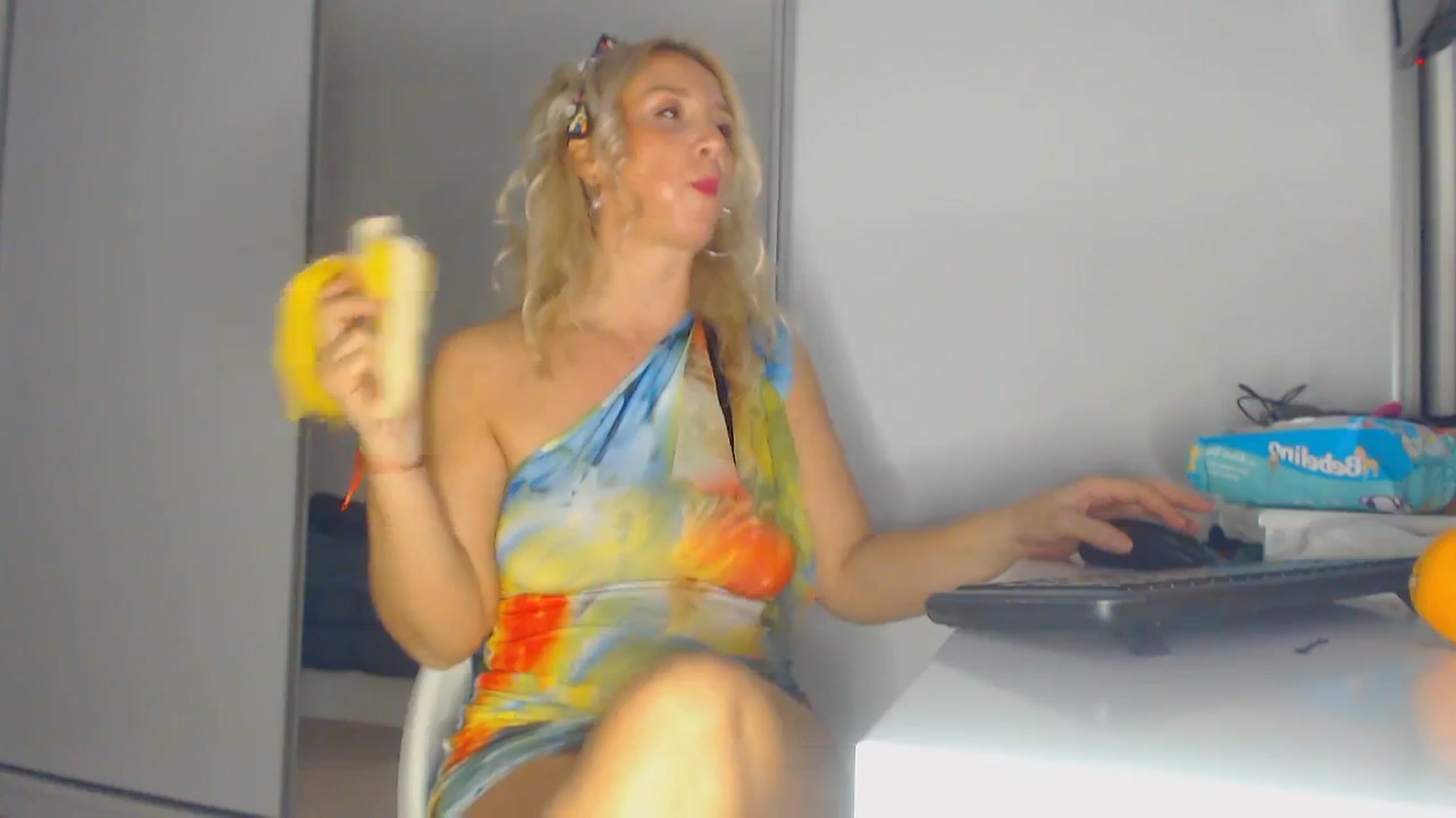 Gallery image thumbnail from Merlyn4u's myfreecams stream on, 01/20/2026, 10:55 image 10 of 20