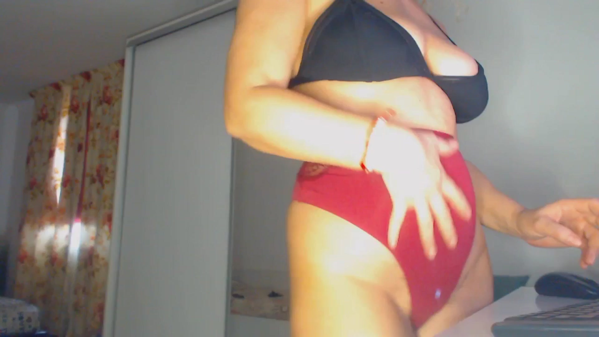 Gallery image thumbnail from Merlyn4u's myfreecams stream on, 02/08/2026, 14:06 image 10 of 20