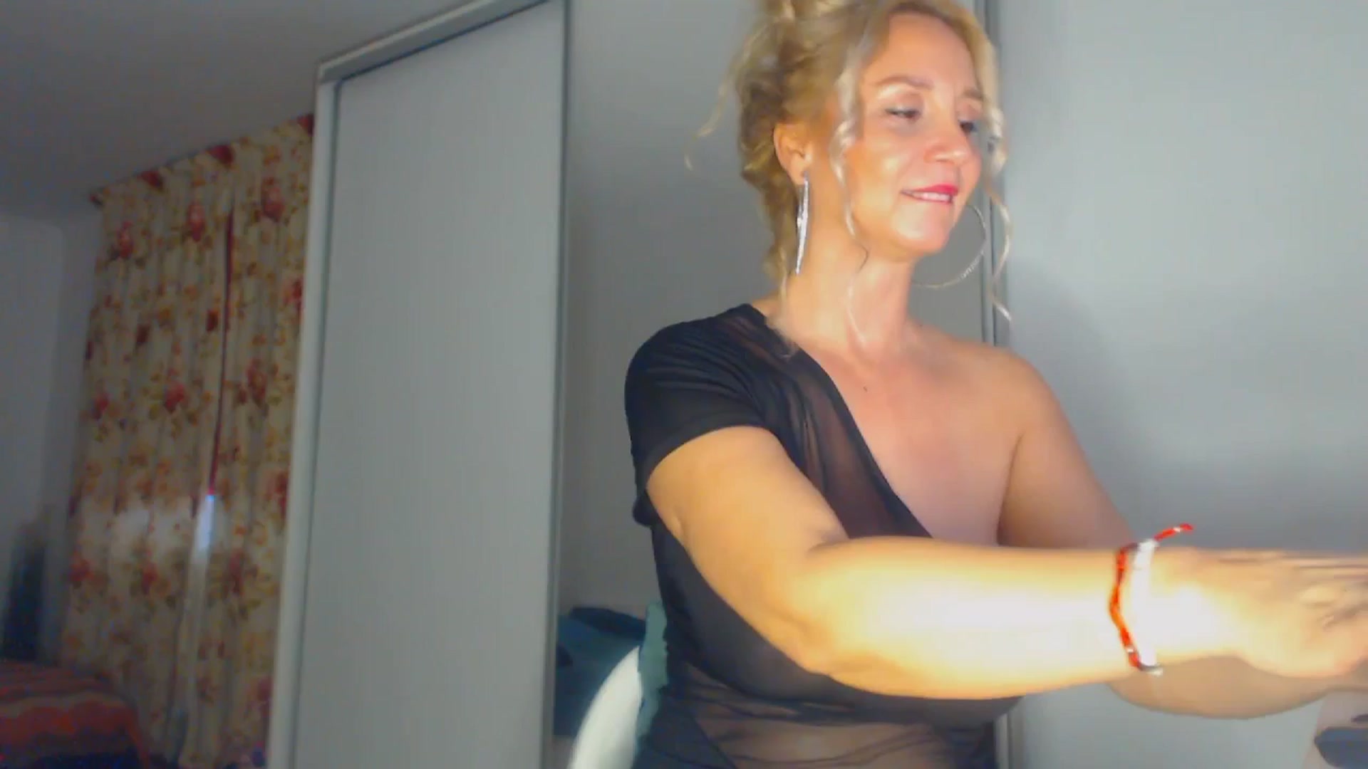 Gallery image thumbnail from Merlyn4u's myfreecams stream on, 02/08/2026, 15:07 image 8 of 20