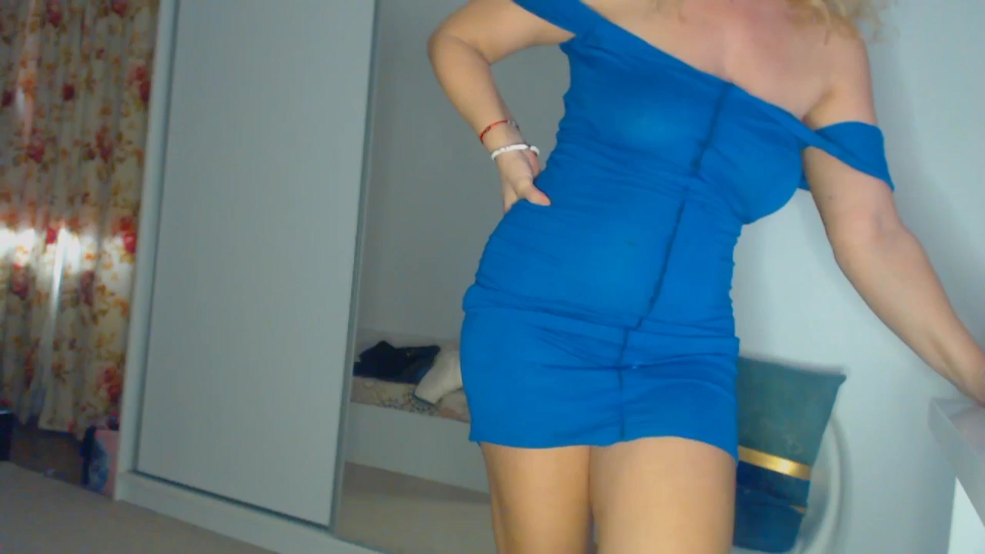 Gallery image thumbnail from Merlyn4u's myfreecams stream on, 02/09/2026, 12:01 image 18 of 20
