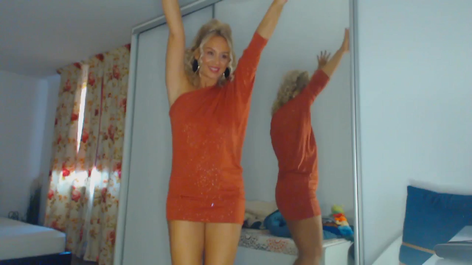 Gallery image thumbnail from Merlyn4u's myfreecams stream on, 02/14/2026, 12:32 image 6 of 20