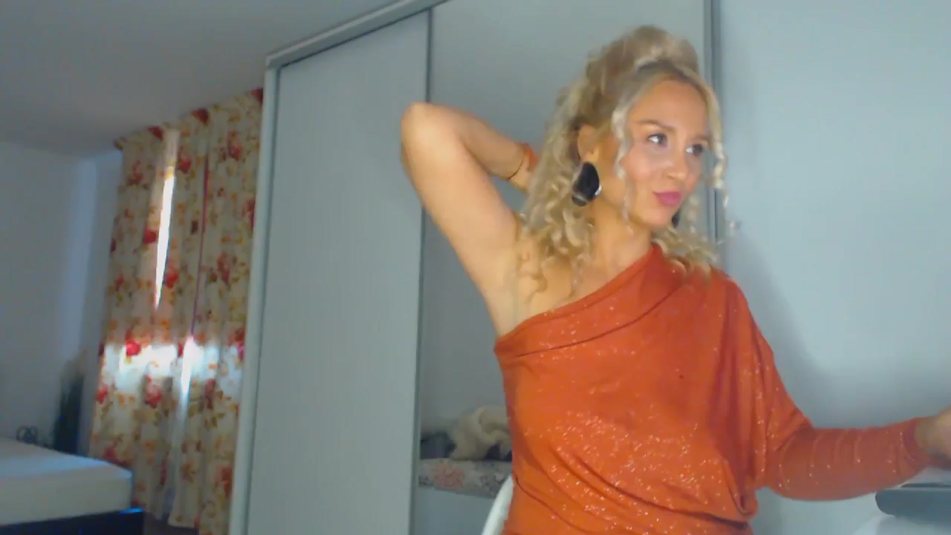 Gallery image thumbnail from Merlyn4u's myfreecams stream on, 02/14/2026, 12:32 image 3 of 20