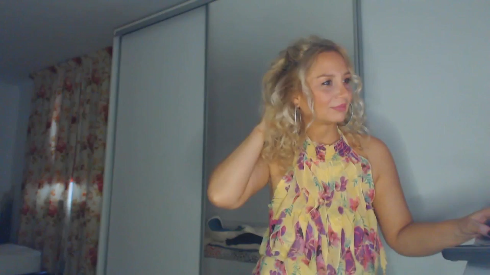 Gallery image thumbnail from Merlyn4u's myfreecams stream on, 02/17/2026, 13:47 image 7 of 20