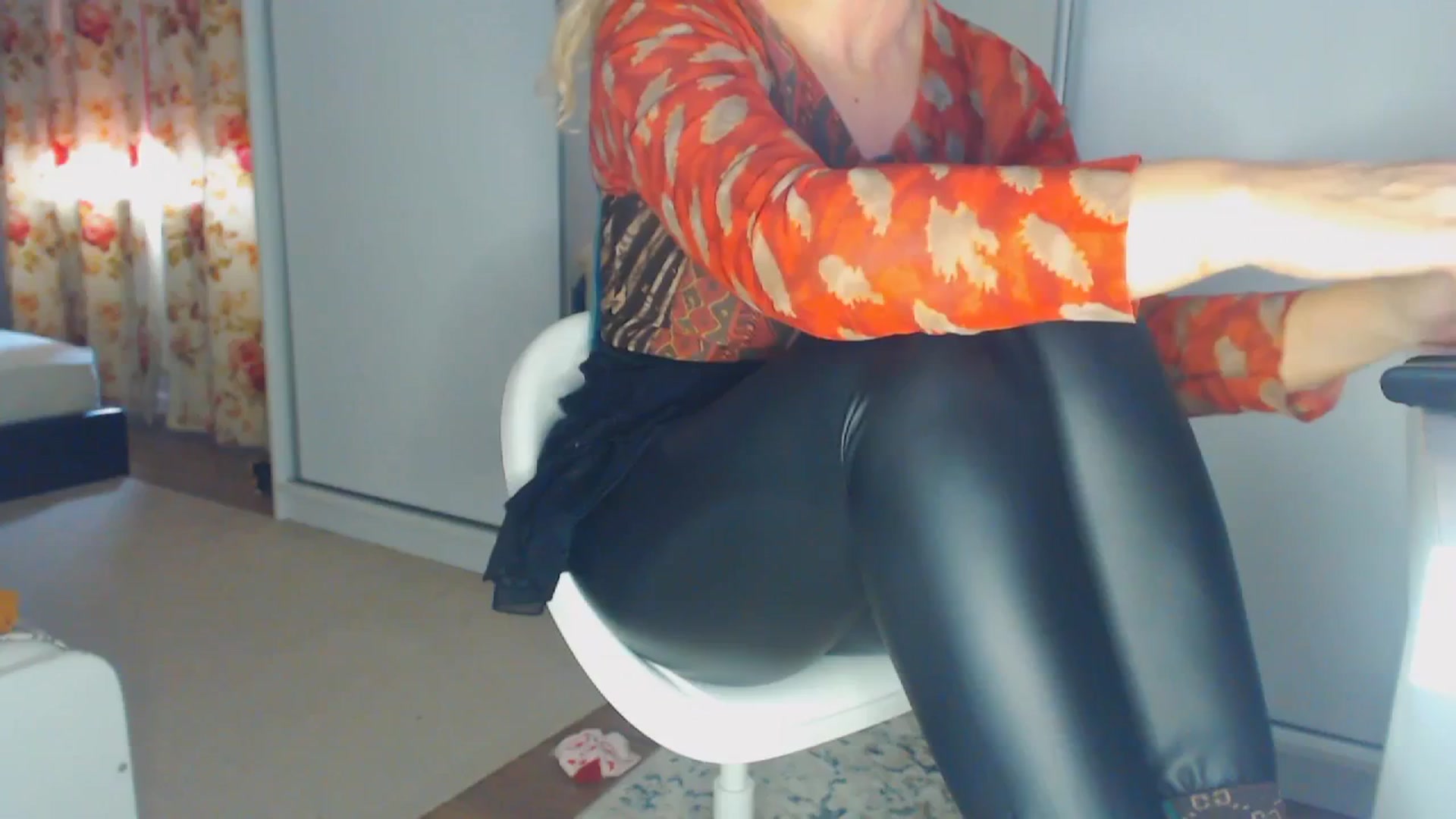 Gallery image thumbnail from Merlyn4u's myfreecams stream on, 02/18/2026, 13:28 image 8 of 20