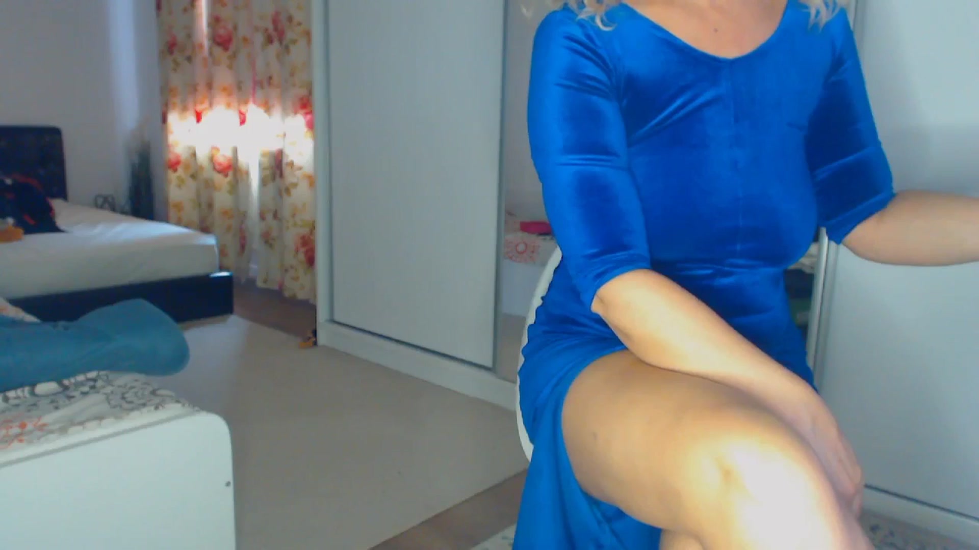 Gallery image thumbnail from Merlyn4u's myfreecams stream on, 02/19/2026, 12:39 image 7 of 20