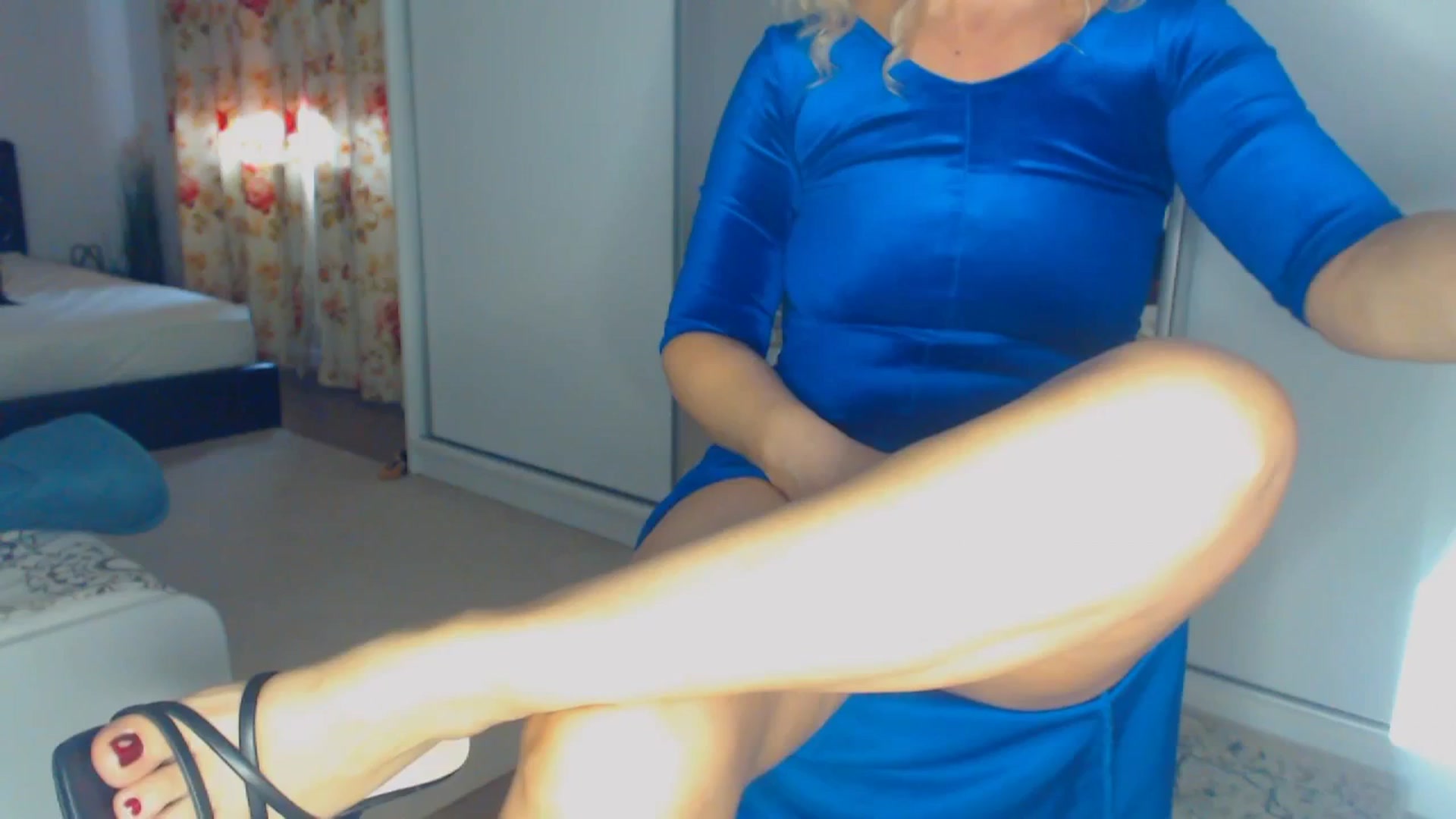 Gallery image thumbnail from Merlyn4u's myfreecams stream on, 02/19/2026, 15:14 image 6 of 20