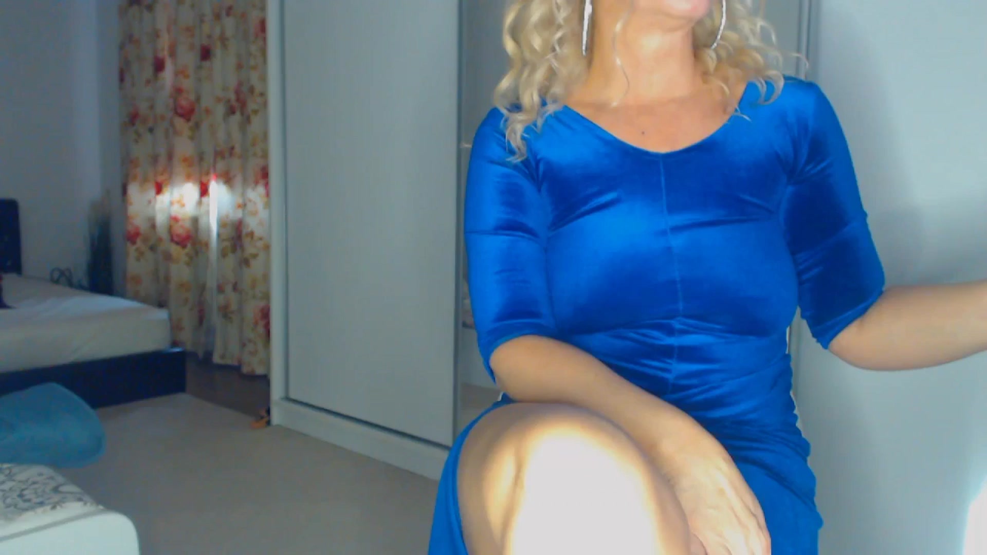 Gallery image thumbnail from Merlyn4u's myfreecams stream on, 02/19/2026, 15:14 image 16 of 20