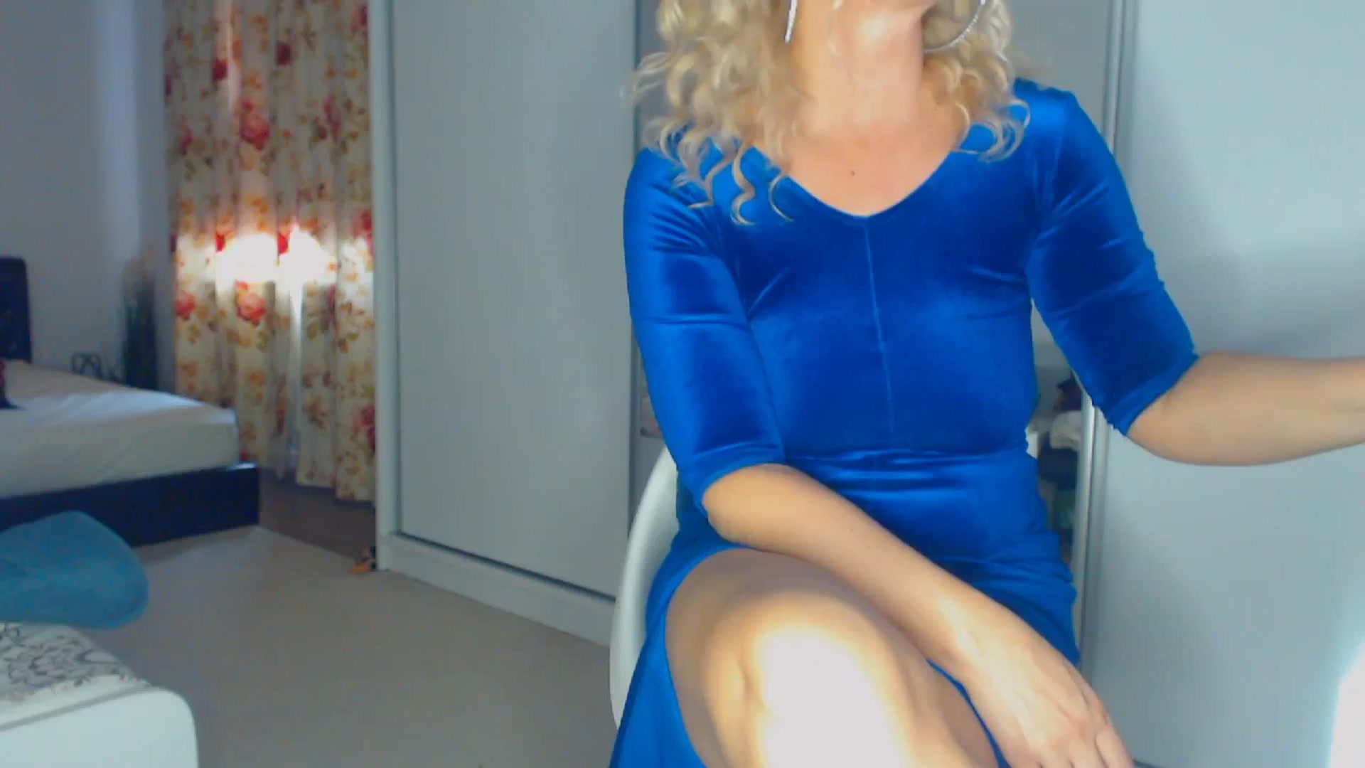 Gallery image thumbnail from Merlyn4u's myfreecams stream on, 02/19/2026, 15:14 image 1 of 20