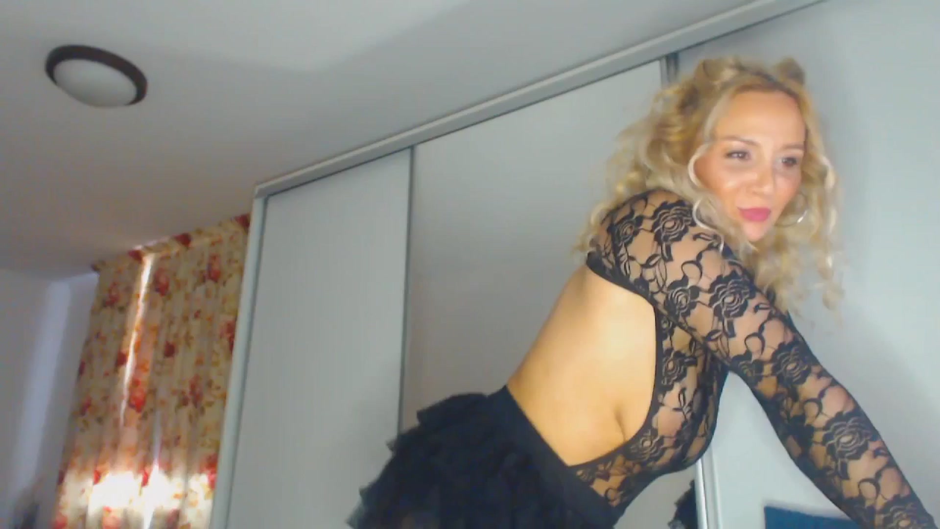 Gallery image thumbnail from Merlyn4u's myfreecams stream on, 02/21/2026, 12:32 image 1 of 20