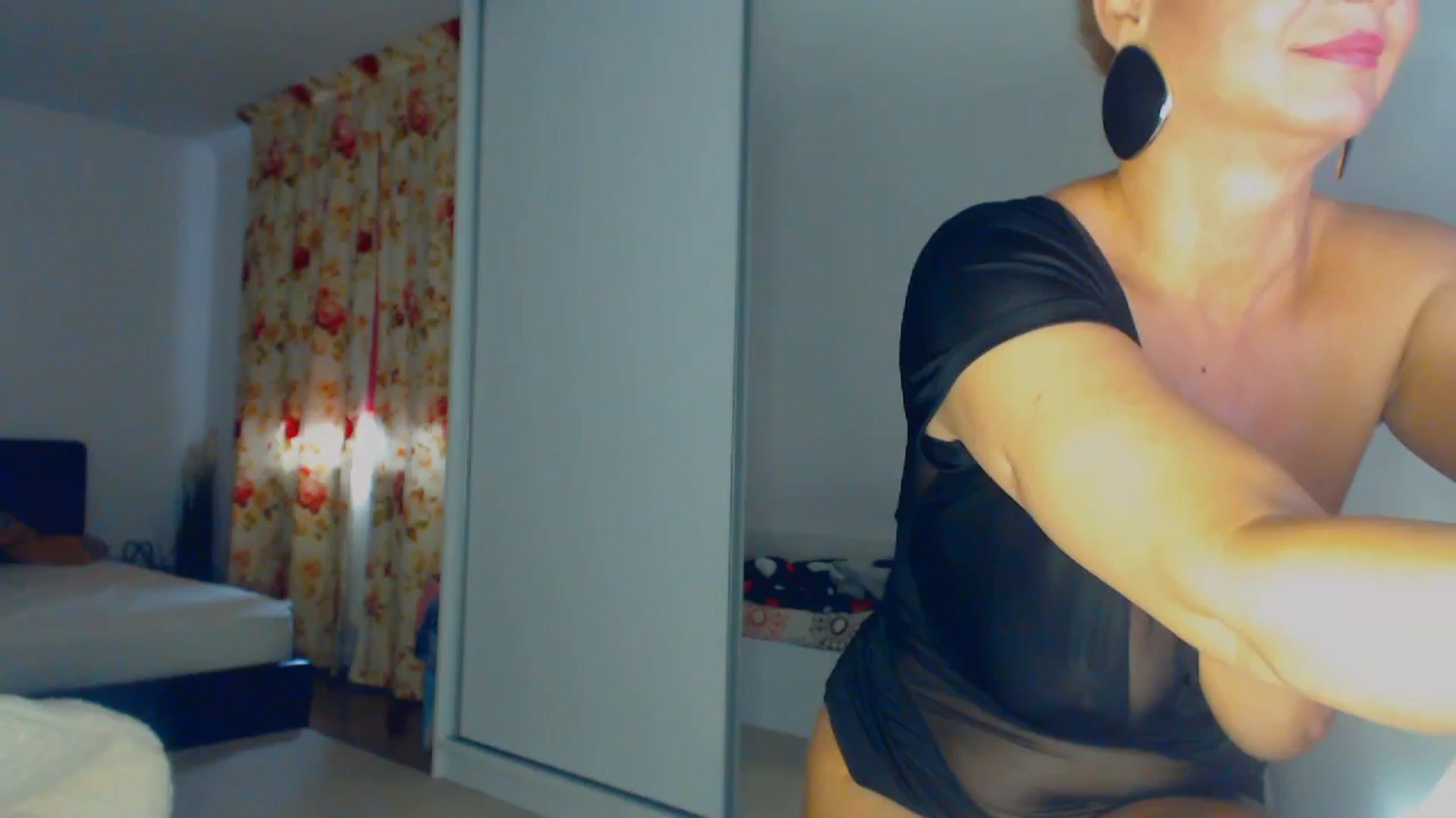 Gallery image thumbnail from Merlyn4u's myfreecams stream on, 02/24/2026, 11:49 image 4 of 20